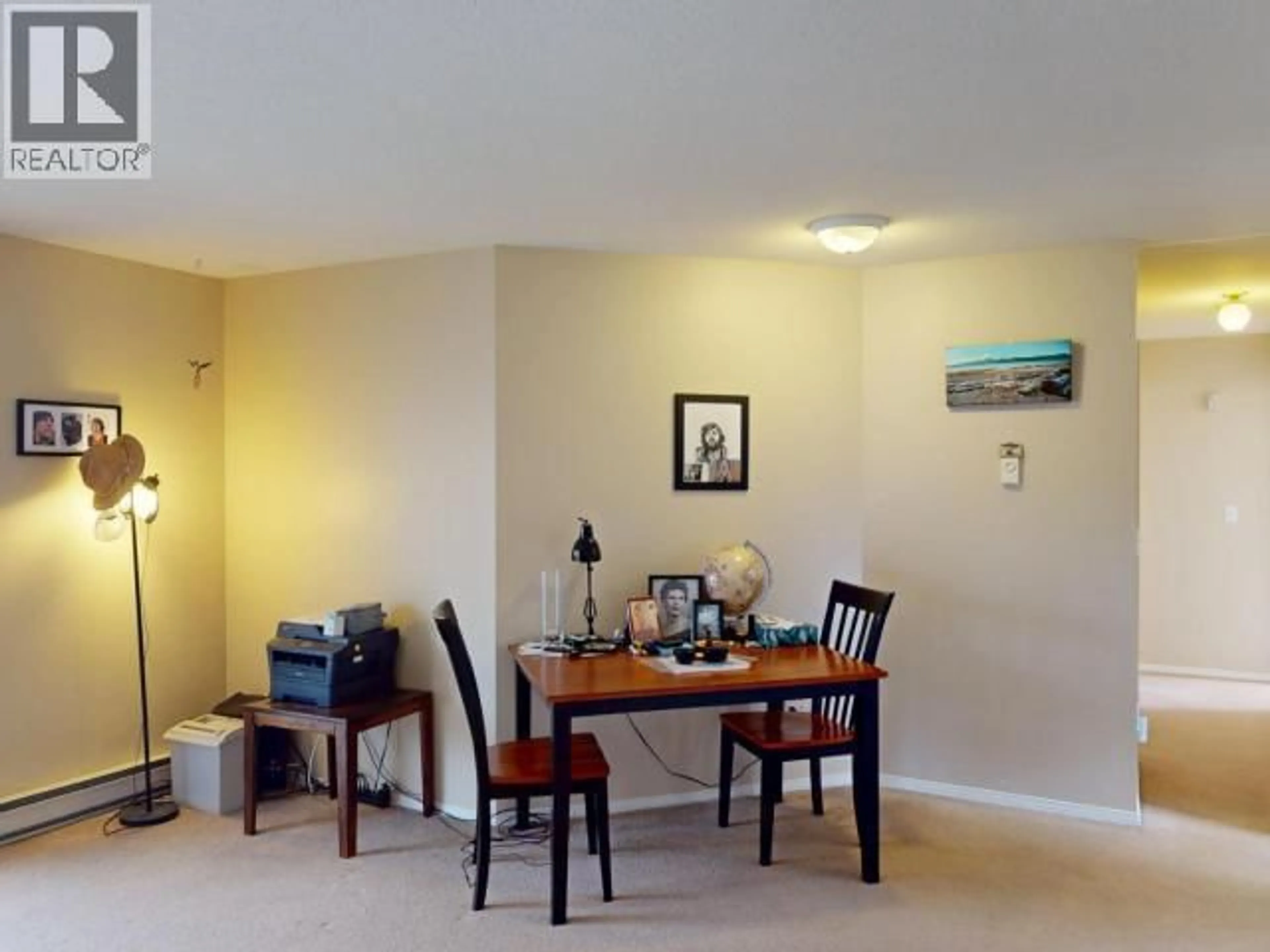 A pic of a room for 301 - 5701 WILLOW AVE, Powell River British Columbia V8A5S6