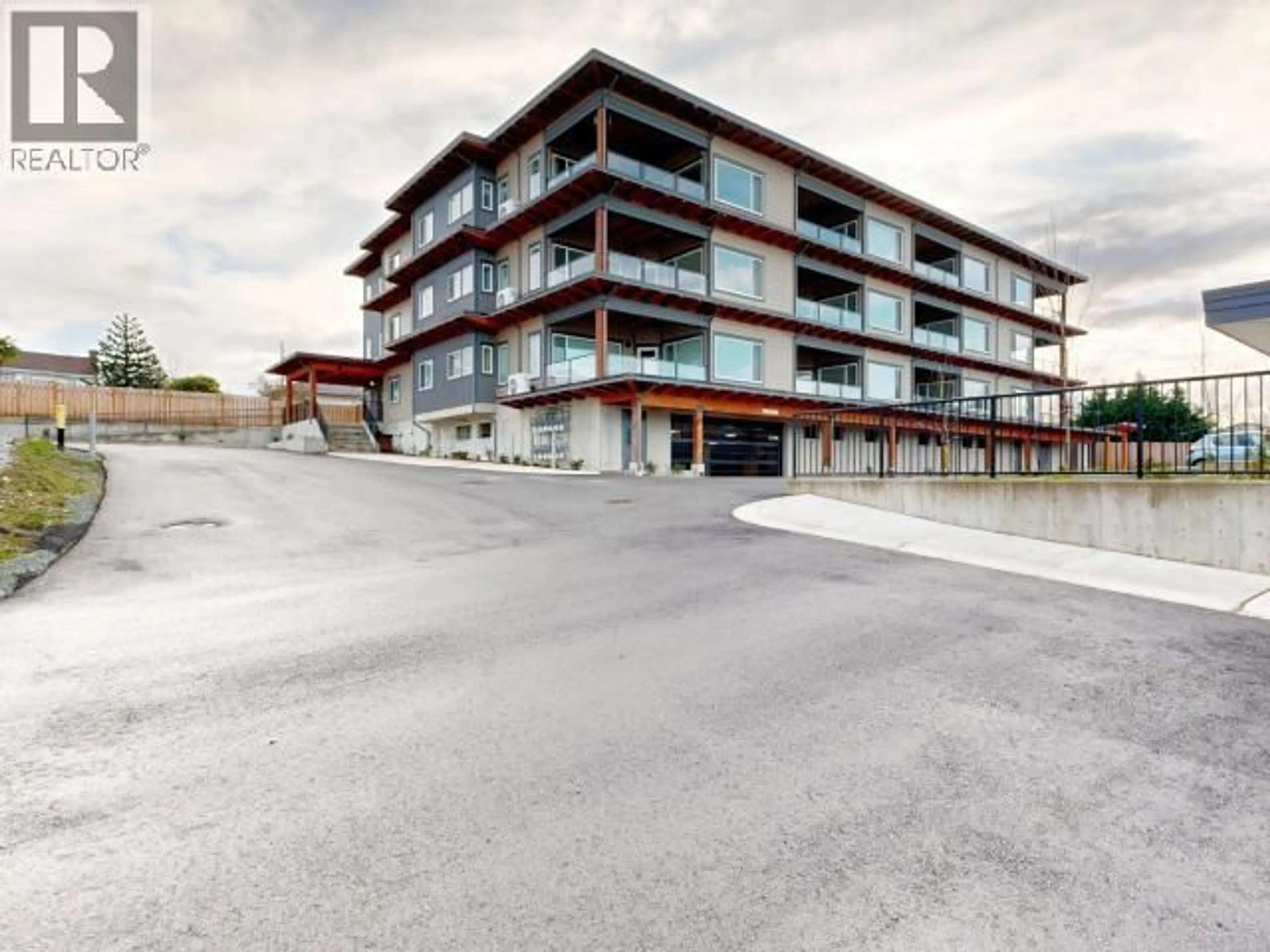 A pic from outside/outdoor area/front of a property/back of a property/a pic from drone, building for C103 - 6900 BURNABY STREET, Powell River British Columbia