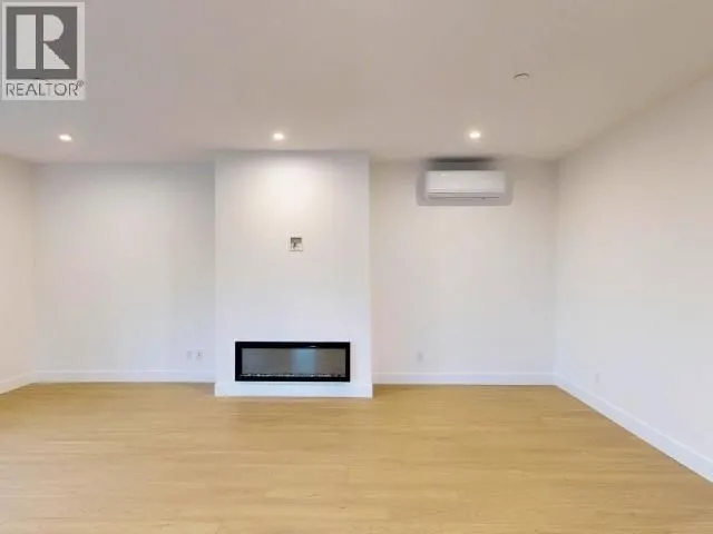 C104 - 6900 BURNABY STREET, Powell River 5