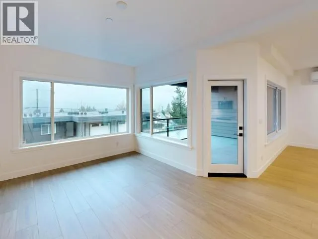 C202 - 6900 BURNABY STREET, Powell River 3