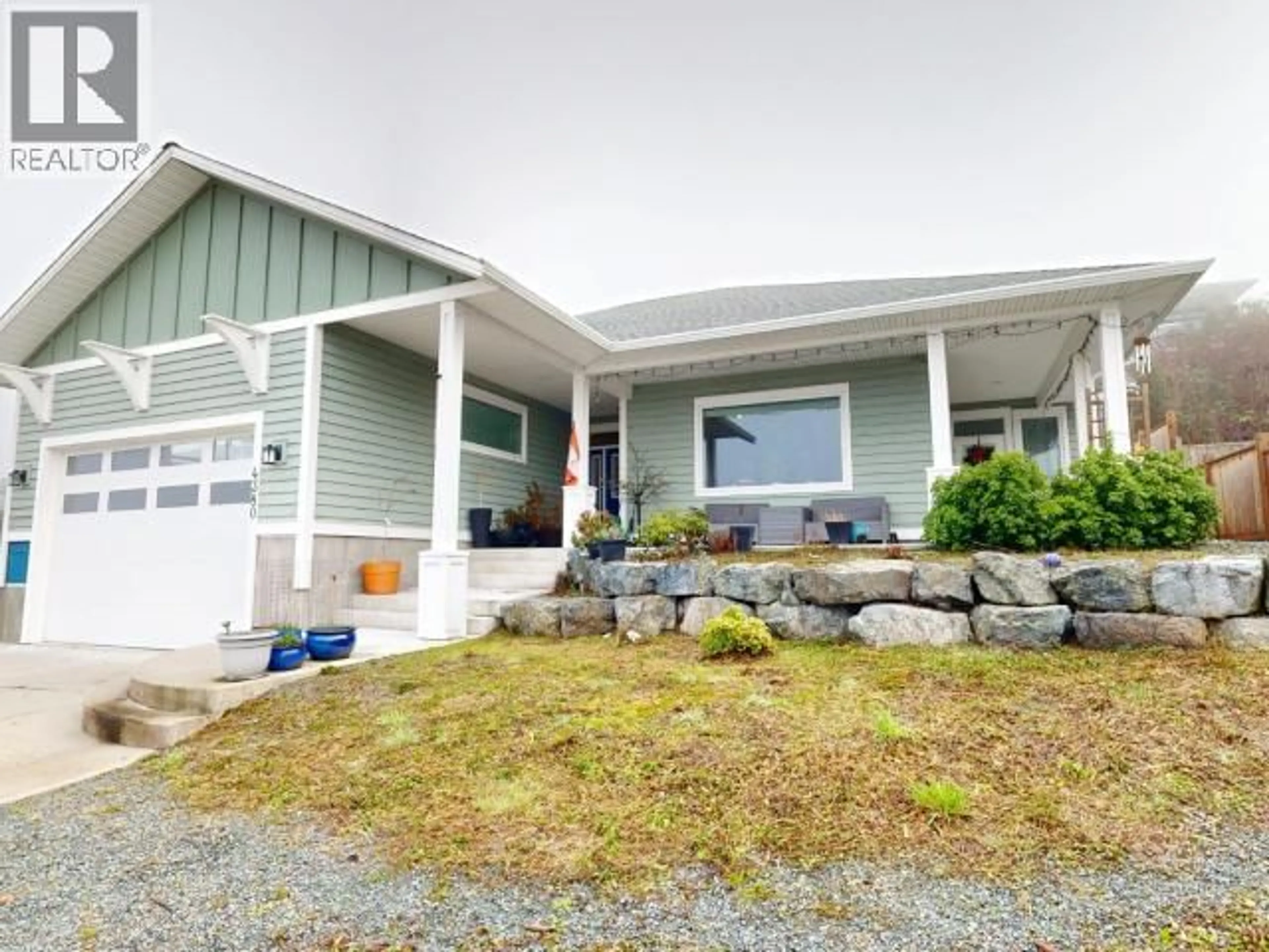Home with vinyl exterior material, unknown for 4380 QUEBEC AVE, Powell River British Columbia V8A3N9