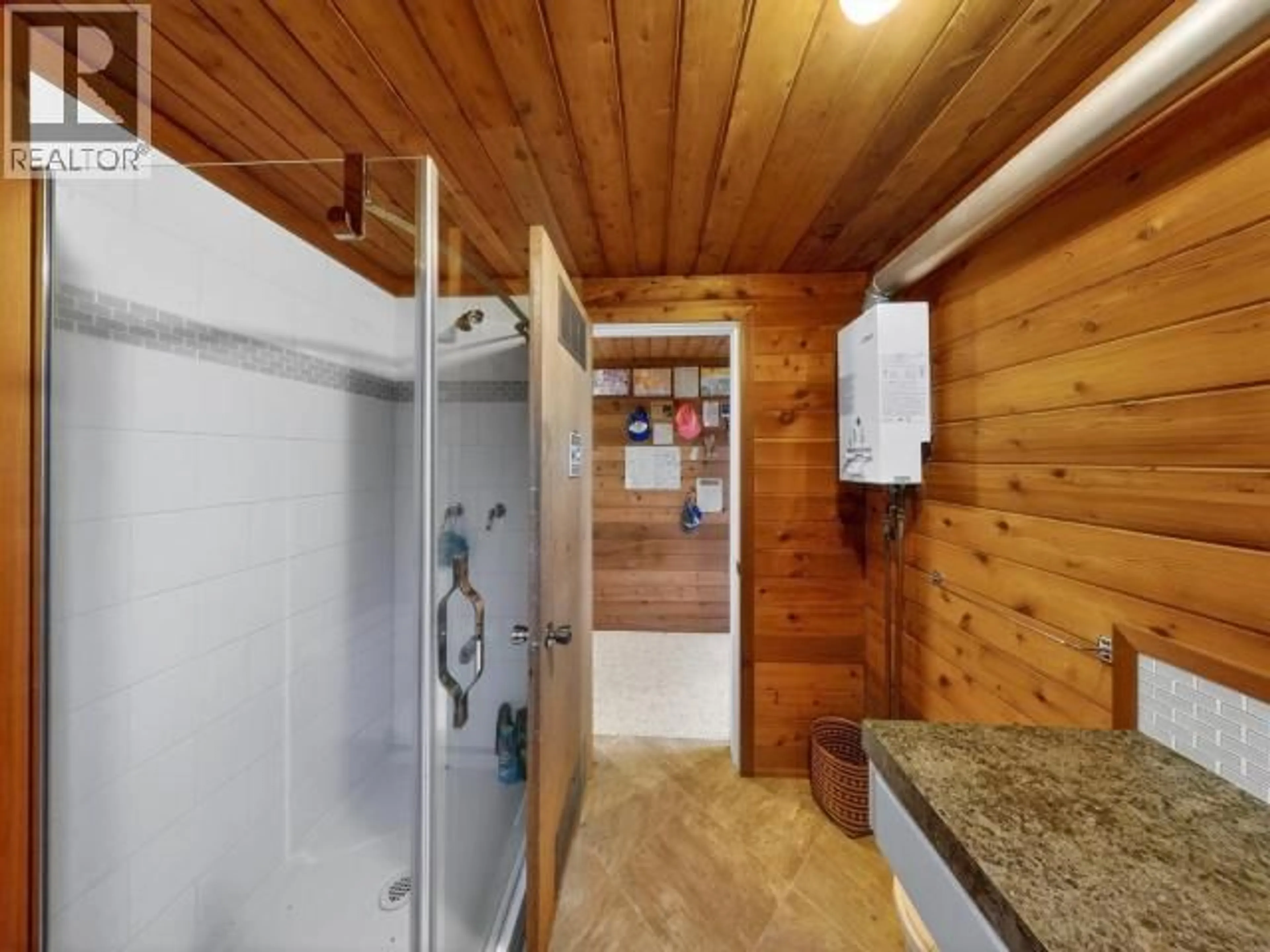 Standard bathroom, unknown for 963 SPILSBURY DRIVE, Savary Island British Columbia V0N2G0