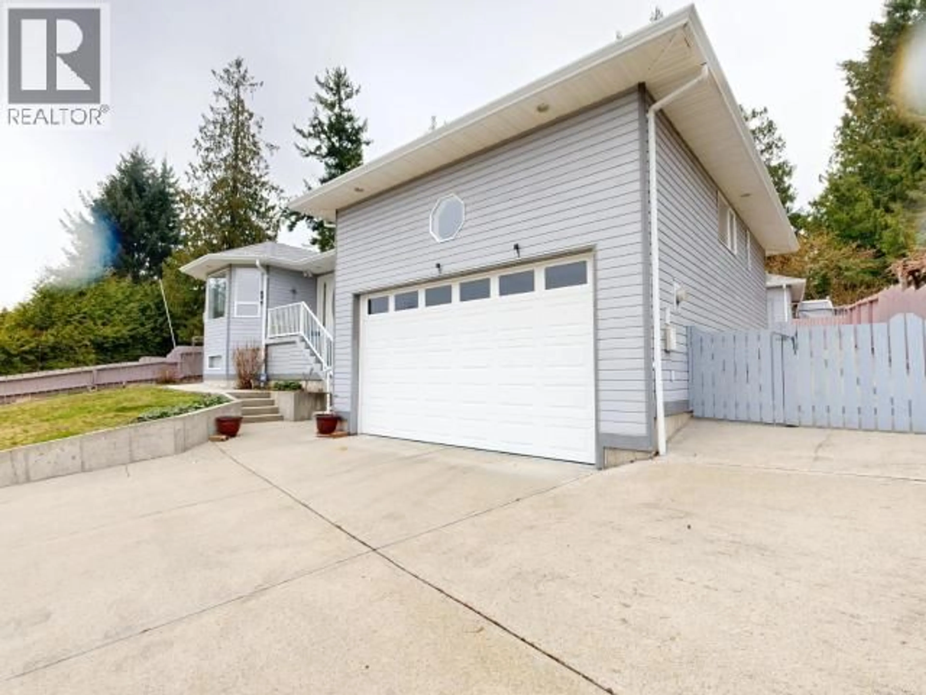 Indoor garage for 6945 RETASKIT CRT, Powell River British Columbia