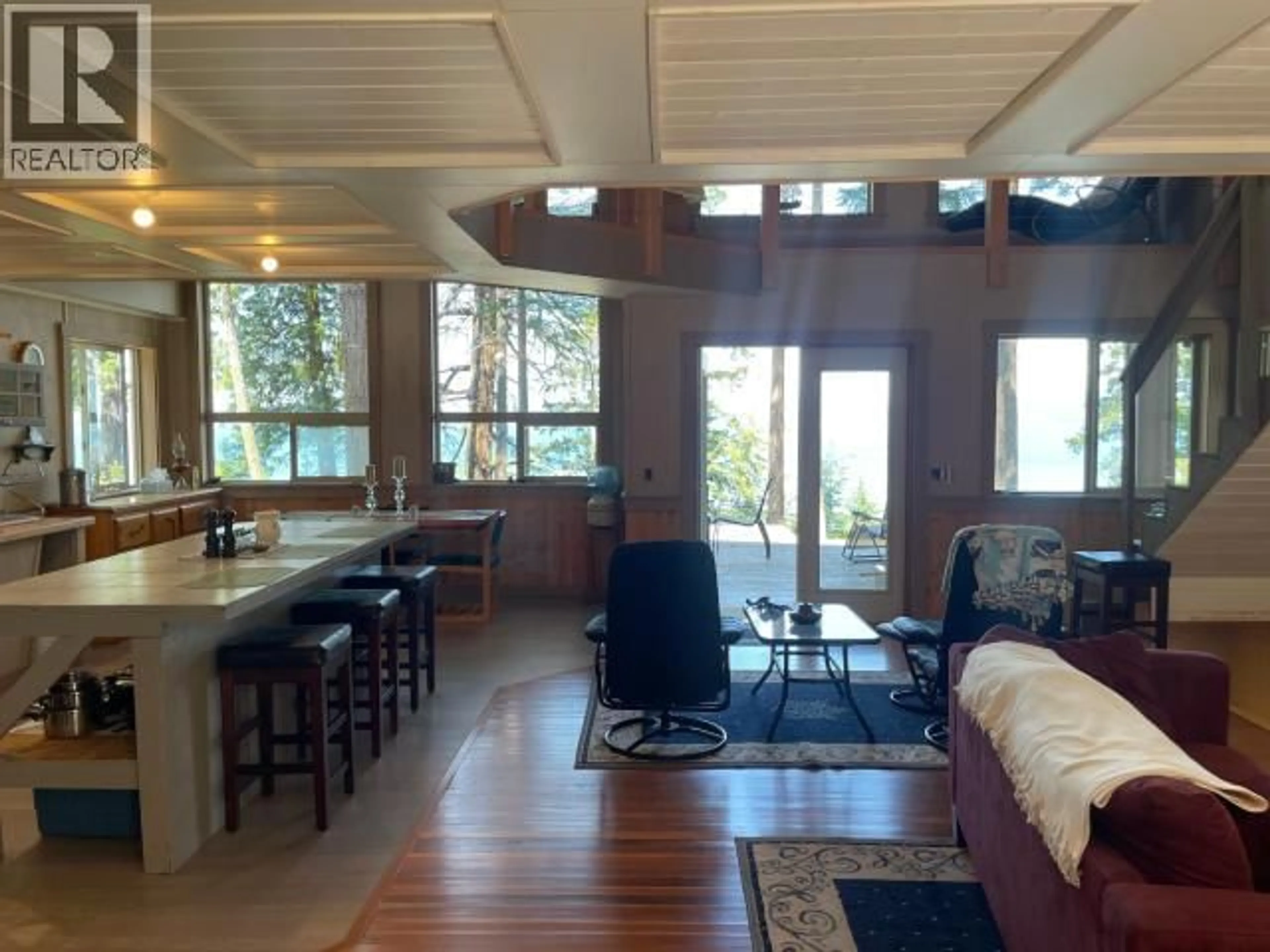 Open concept kitchen, unknown for 1474 SAVARY ISLAND RD, Savary Island British Columbia V0N2G0