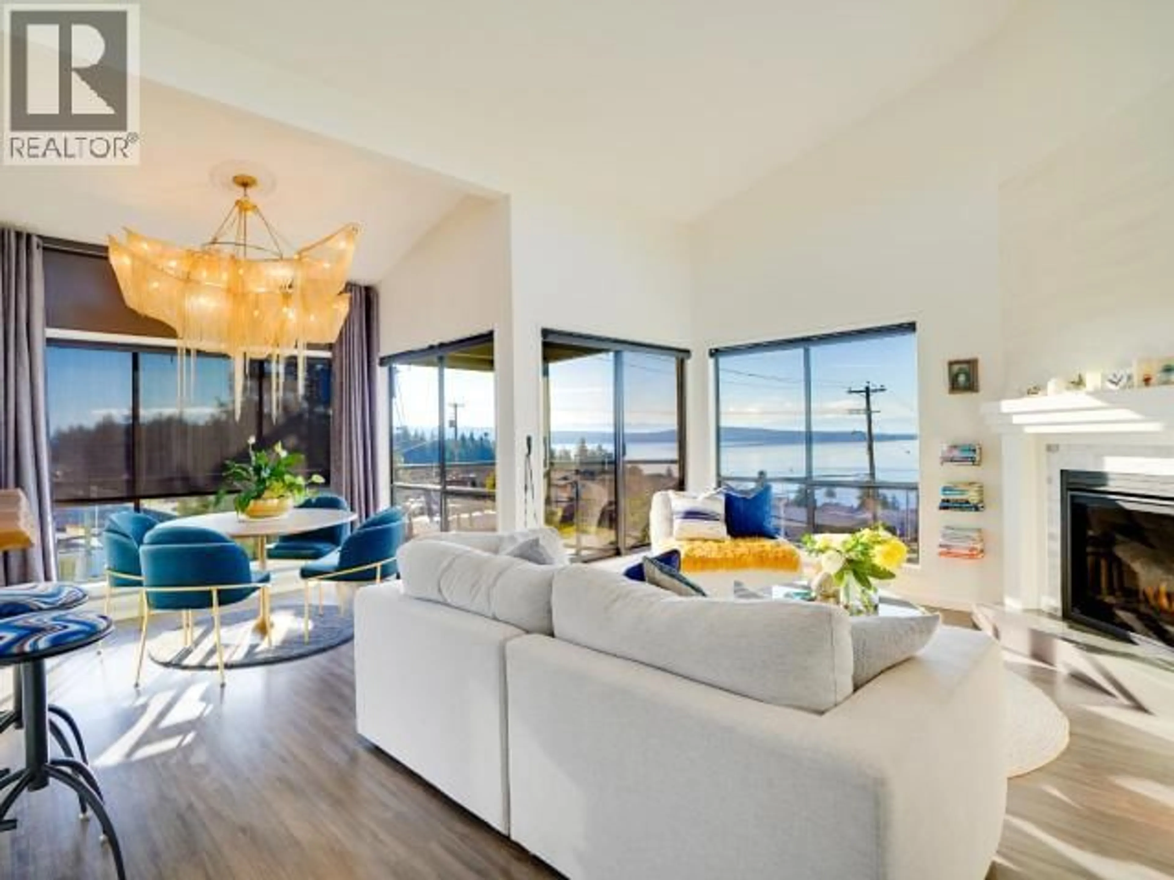 Living room with furniture, unknown for 12-3818 JOYCE AVE, Powell River British Columbia V8A2Z1