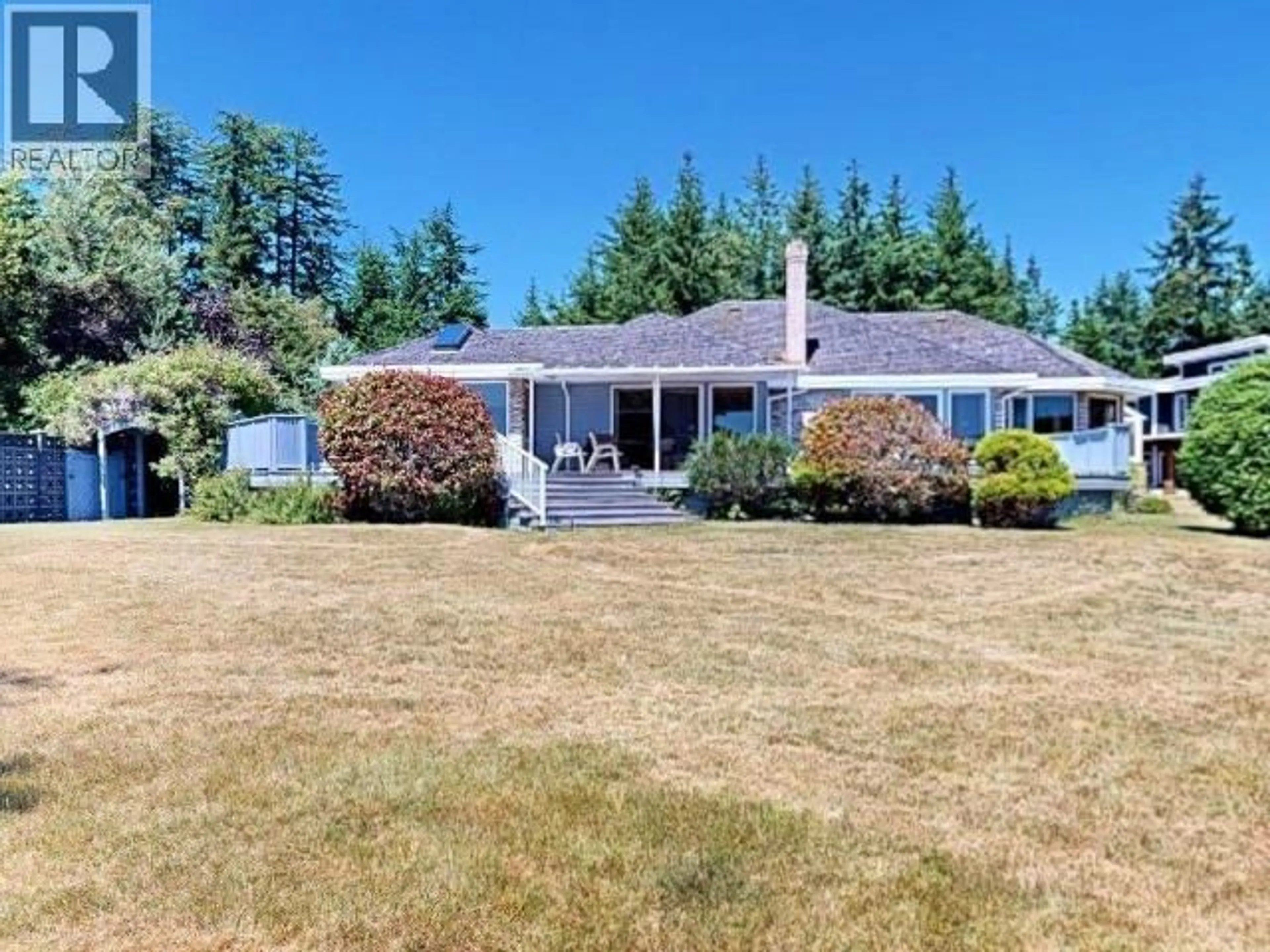 A pic from outside/outdoor area/front of a property/back of a property/a pic from drone, unknown for 10219 DOUGLAS BAY ROAD, Powell River British Columbia V8A0K7