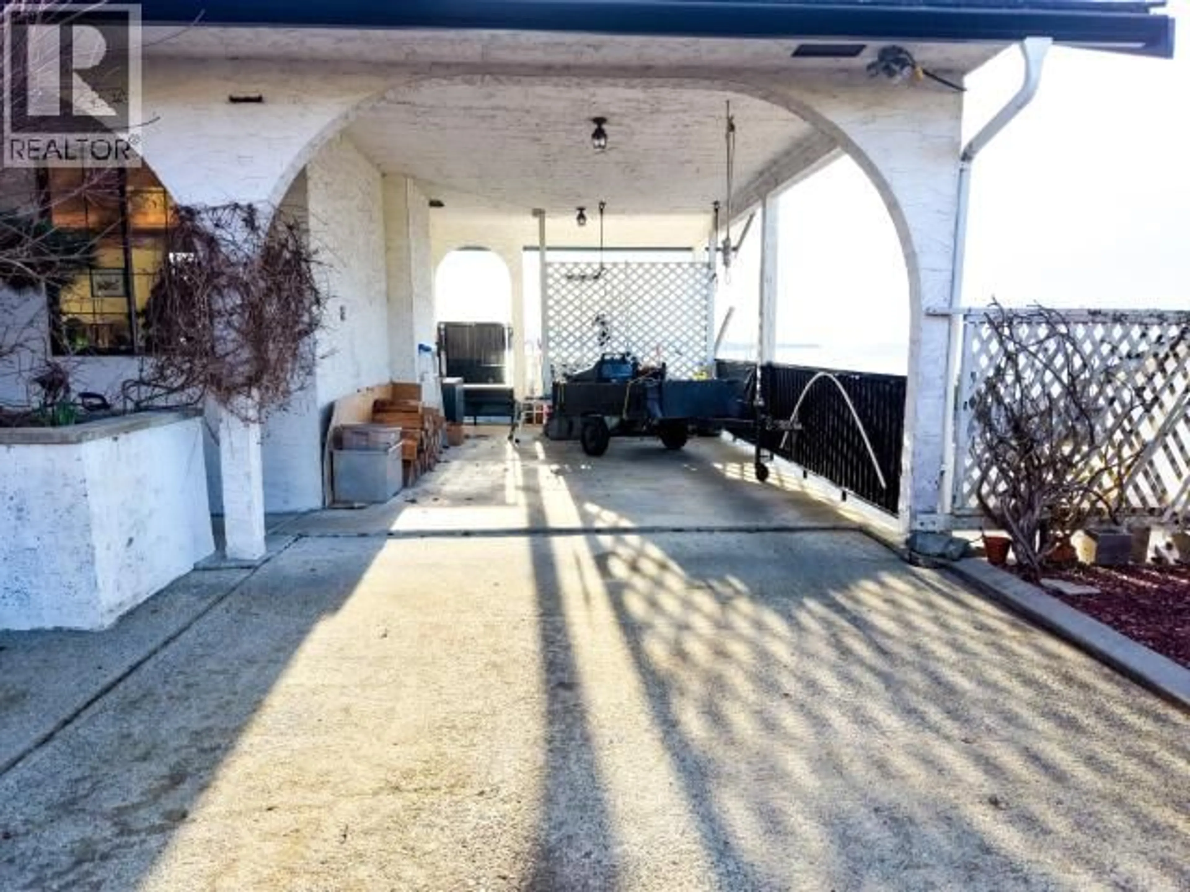 Unknown for 4029 LYTTON AVE, Powell River British Columbia V8A5C6