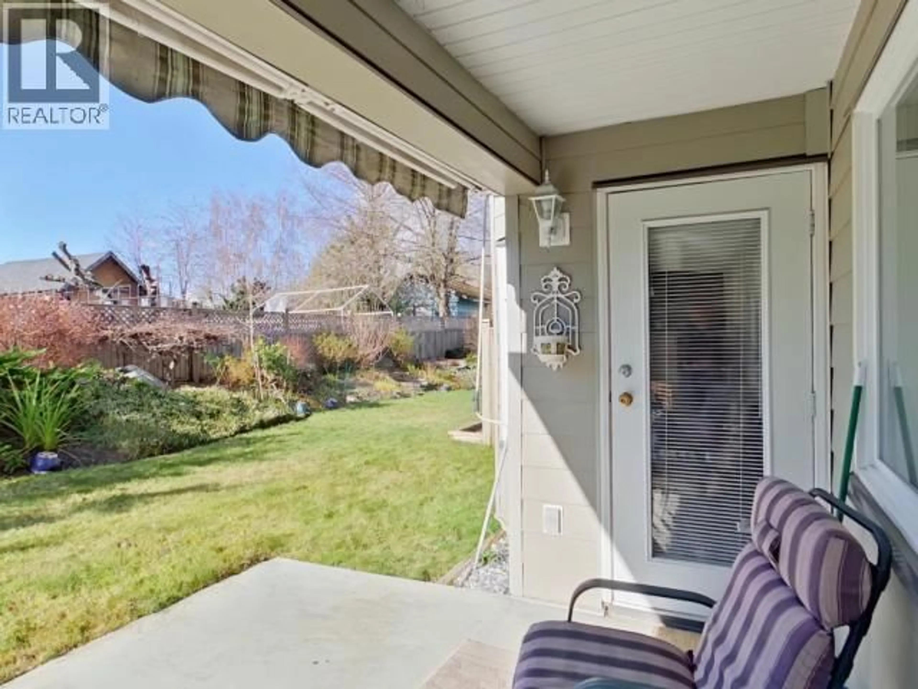 Patio, water/lake/river/ocean view for 4685 - 104 JOYCE AVE, Powell River British Columbia V8A3B5