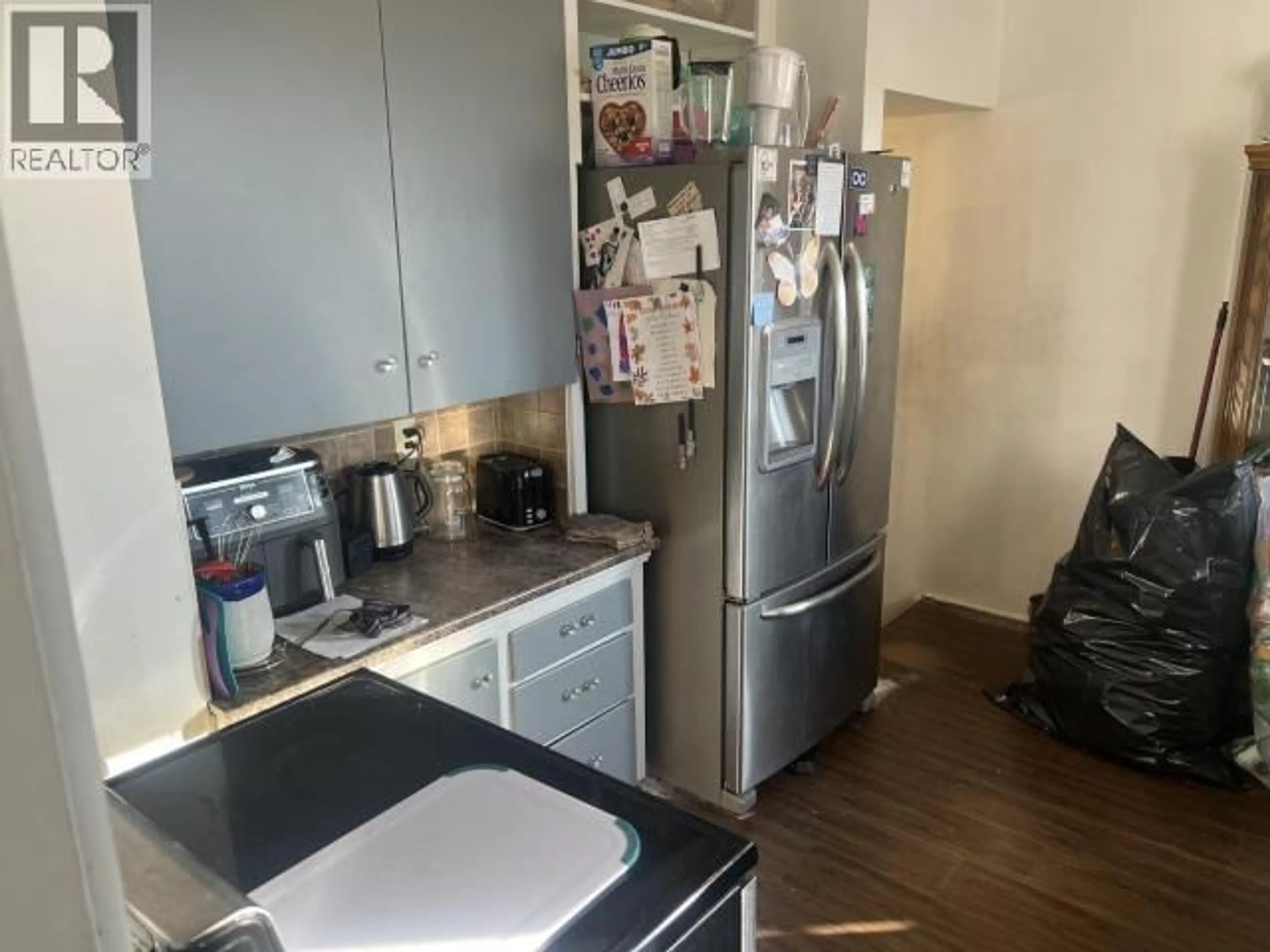 Standard kitchen, unknown for 6968 ALBERNI STREET, Powell River British Columbia