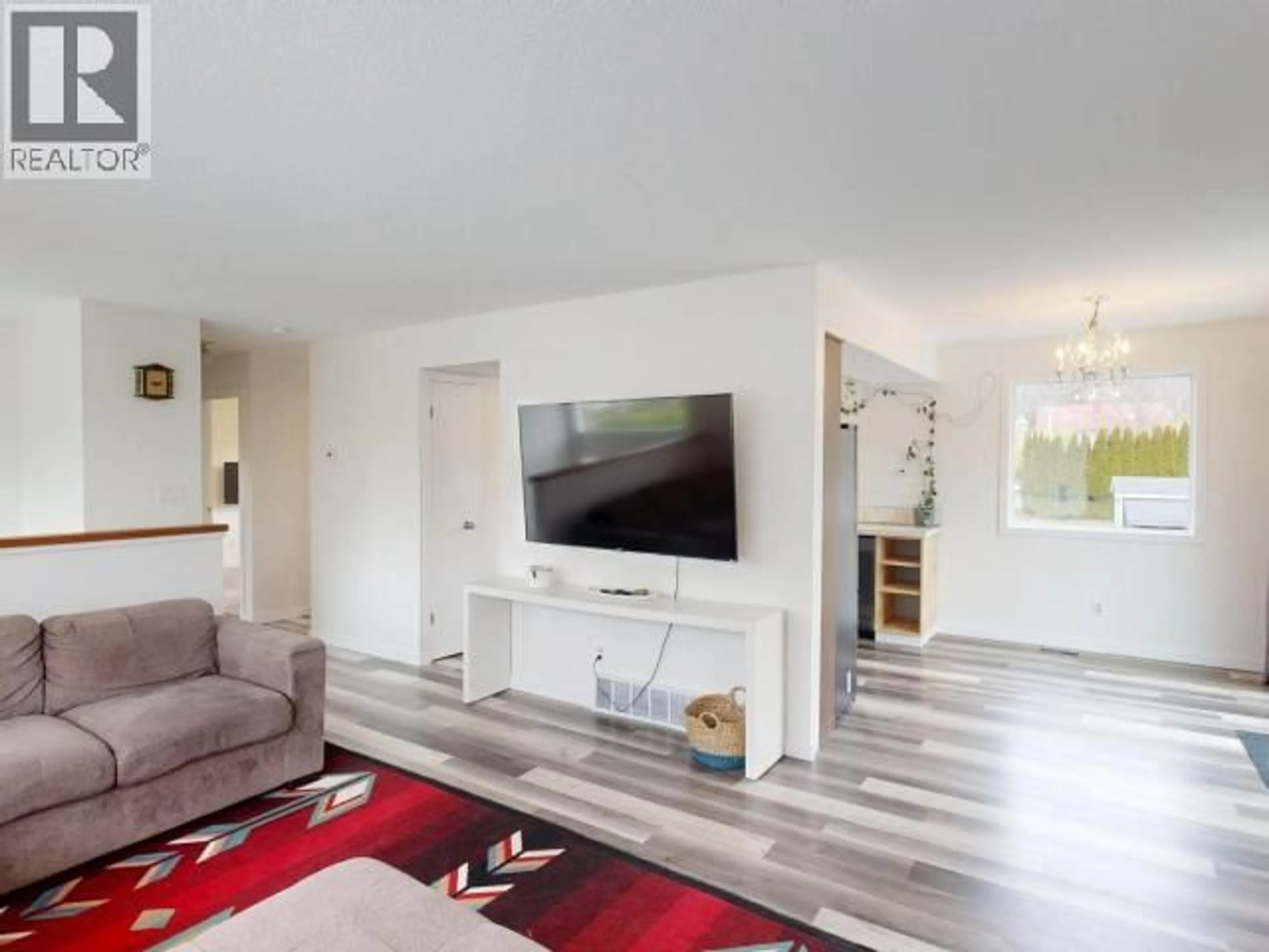 Living room with furniture, unknown for 6635 DRAKE STREET, Powell River British Columbia V8A3X6