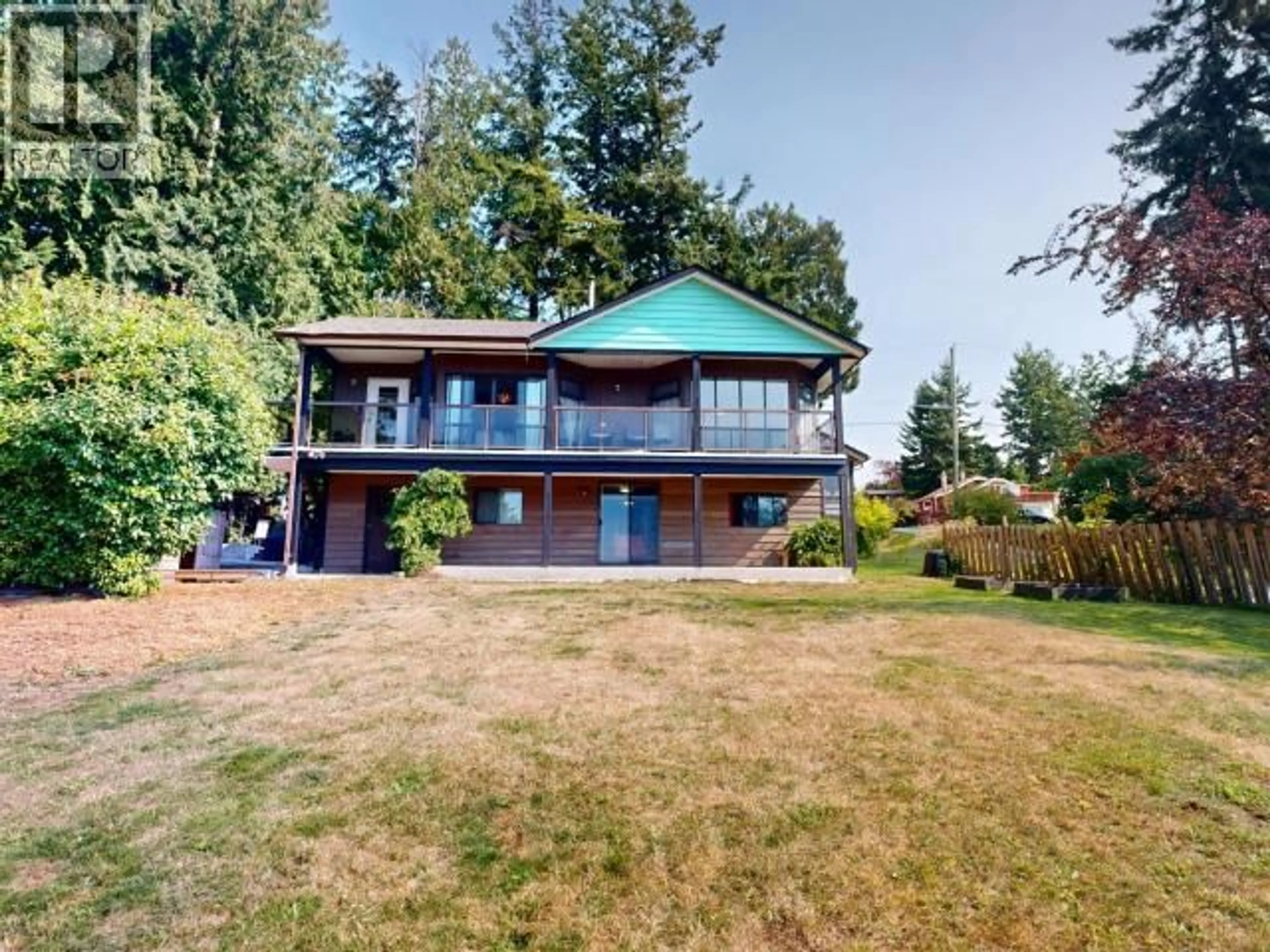 A pic from outside/outdoor area/front of a property/back of a property/a pic from drone, water/lake/river/ocean view for 4739 HARVIE AVE, Powell River British Columbia V8A2P4