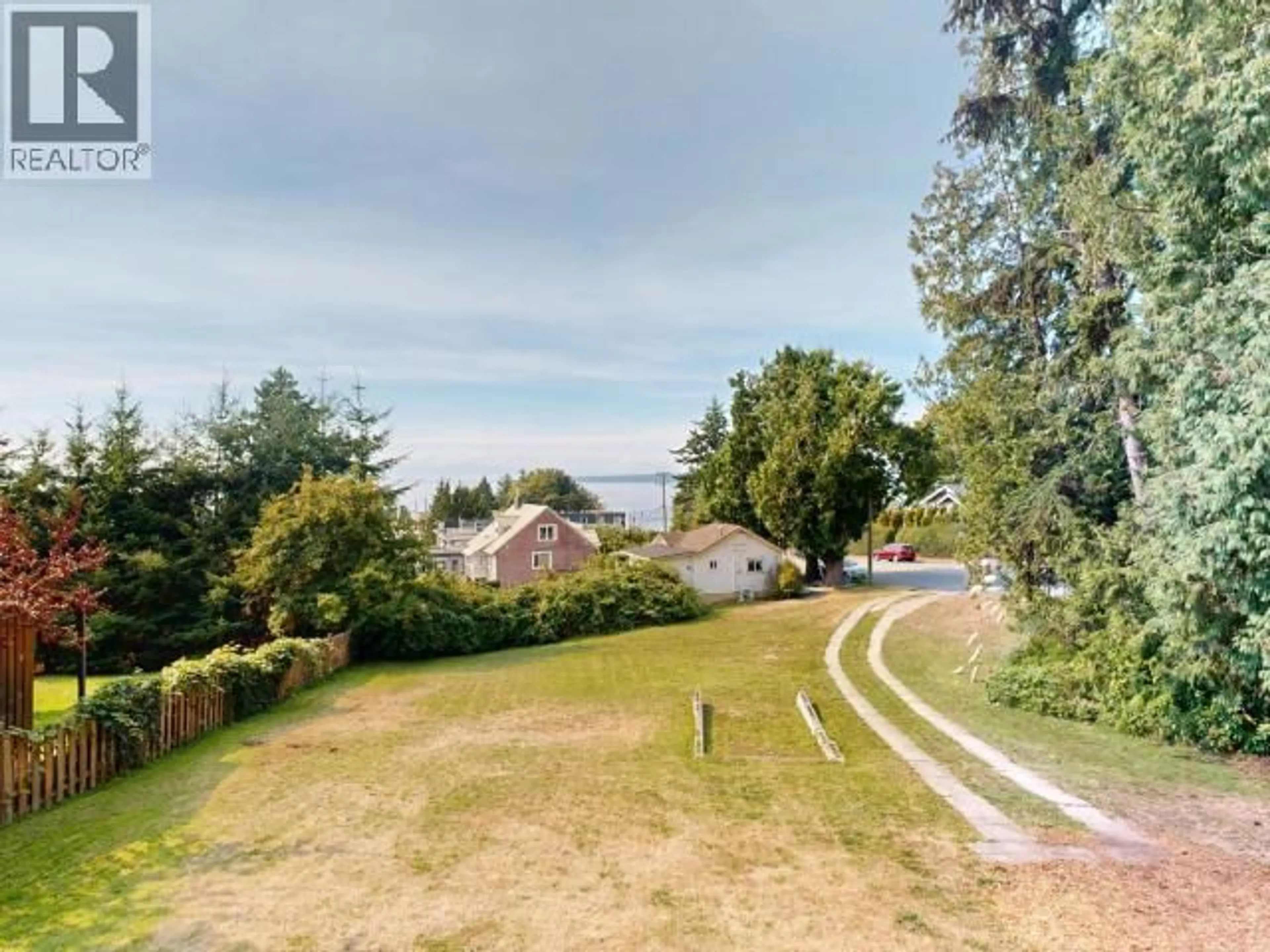 A pic from outside/outdoor area/front of a property/back of a property/a pic from drone, water/lake/river/ocean view for 4739 HARVIE AVE, Powell River British Columbia V8A2P4