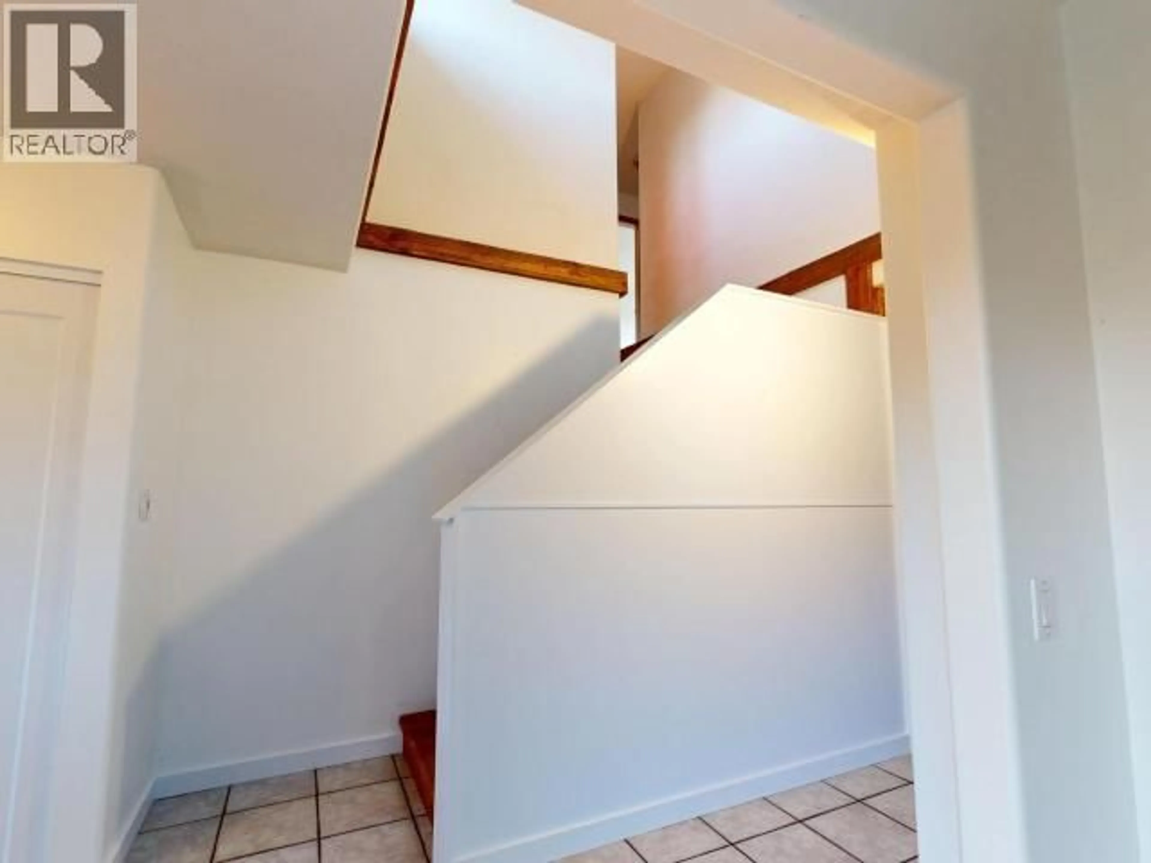 Stairs for 6030 LOIS STREET, Powell River British Columbia