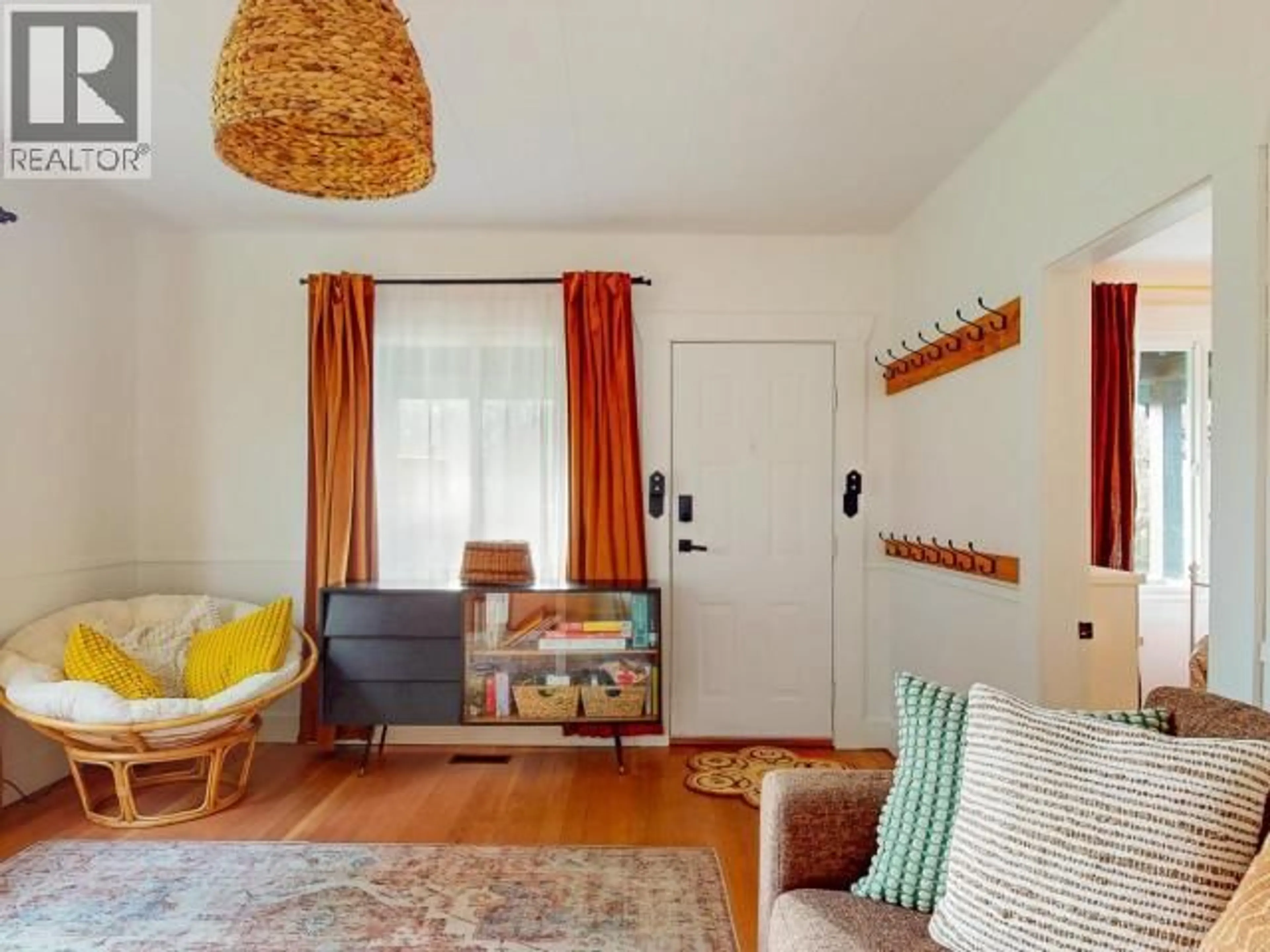 Living room with furniture, unknown for 5875 FRASER STREET, Powell River British Columbia V8A4T6