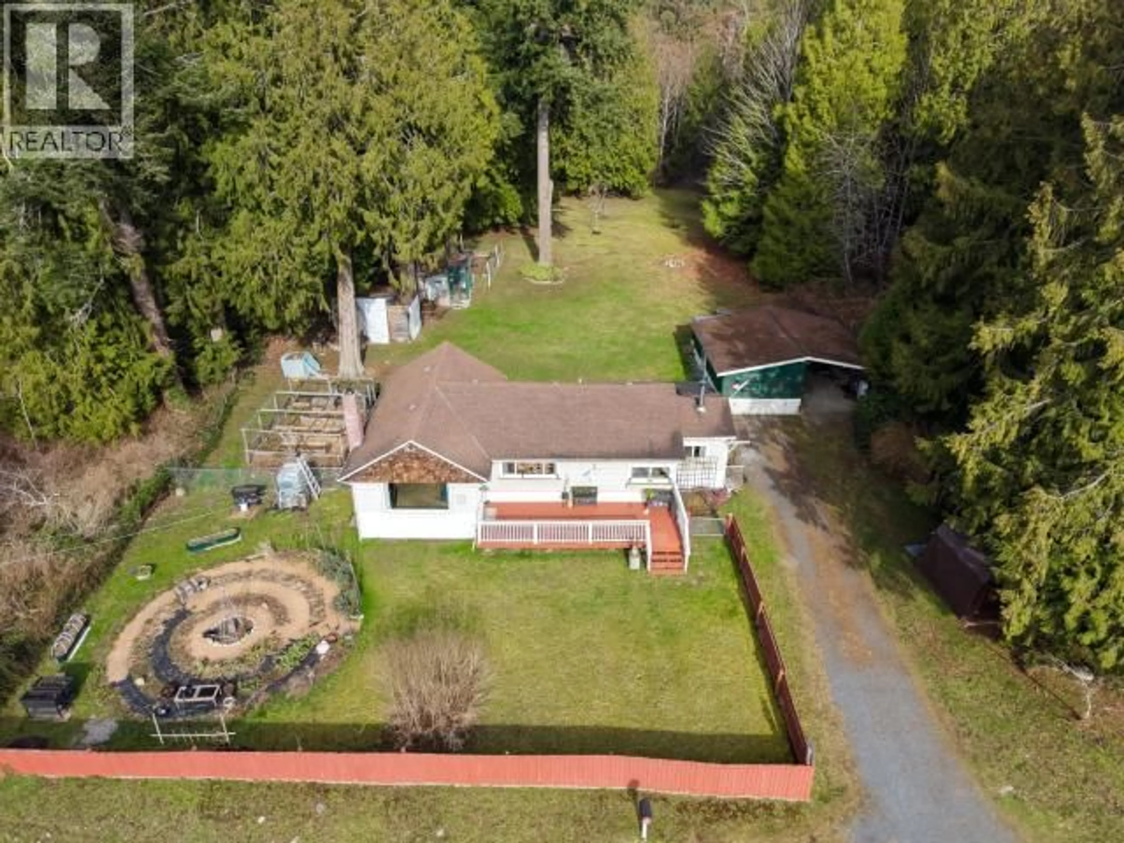 A pic from outside/outdoor area/front of a property/back of a property/a pic from drone, unknown for 2468 ZILINSKY ROAD, Powell River British Columbia V8A0P1