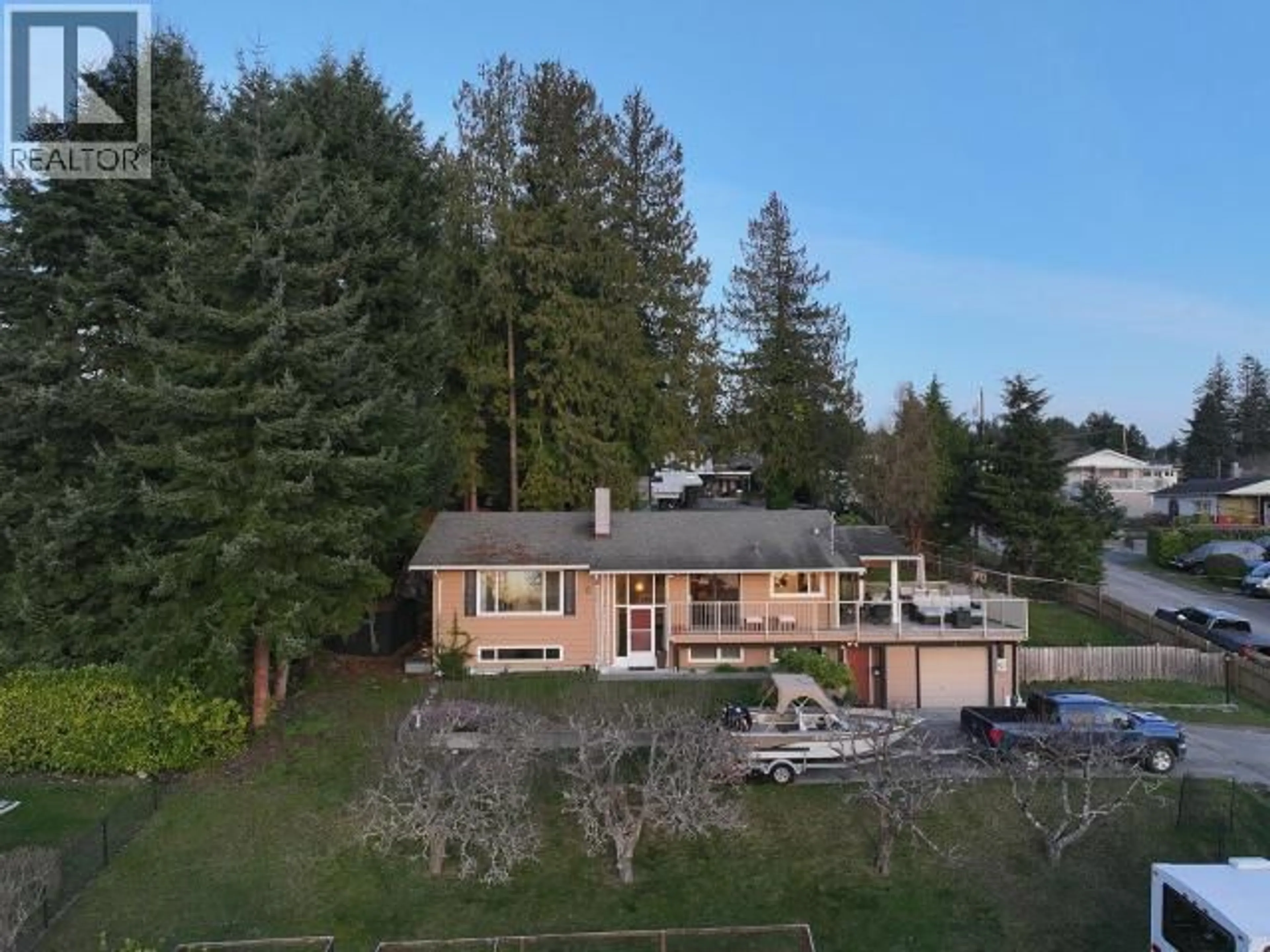 A pic from outside/outdoor area/front of a property/back of a property/a pic from drone, water/lake/river/ocean view for 6955 TERRACE STREET, Powell River British Columbia V8A1H3