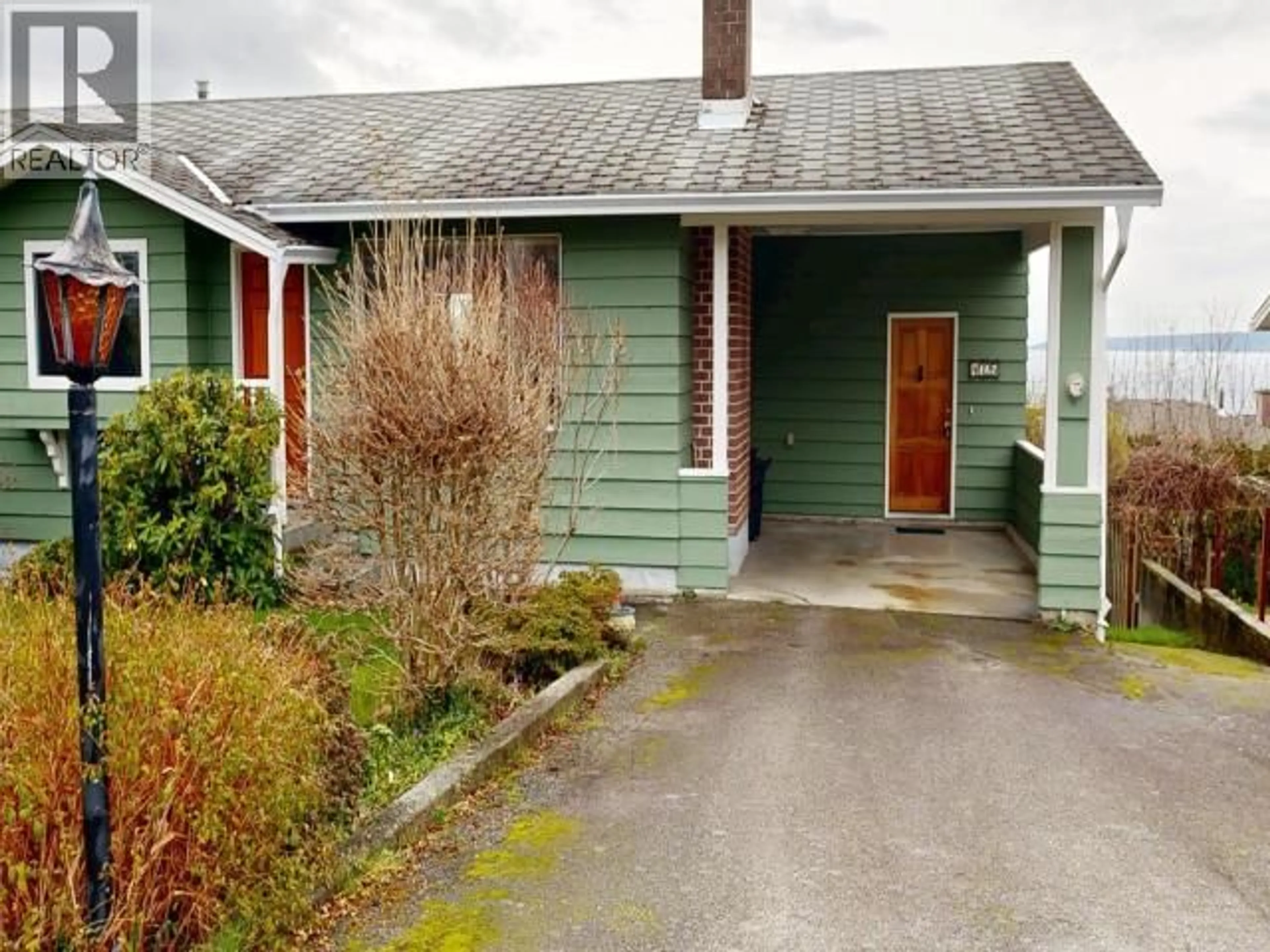 Unknown for 4025 DORVAL AVE, Powell River British Columbia V8A3G1