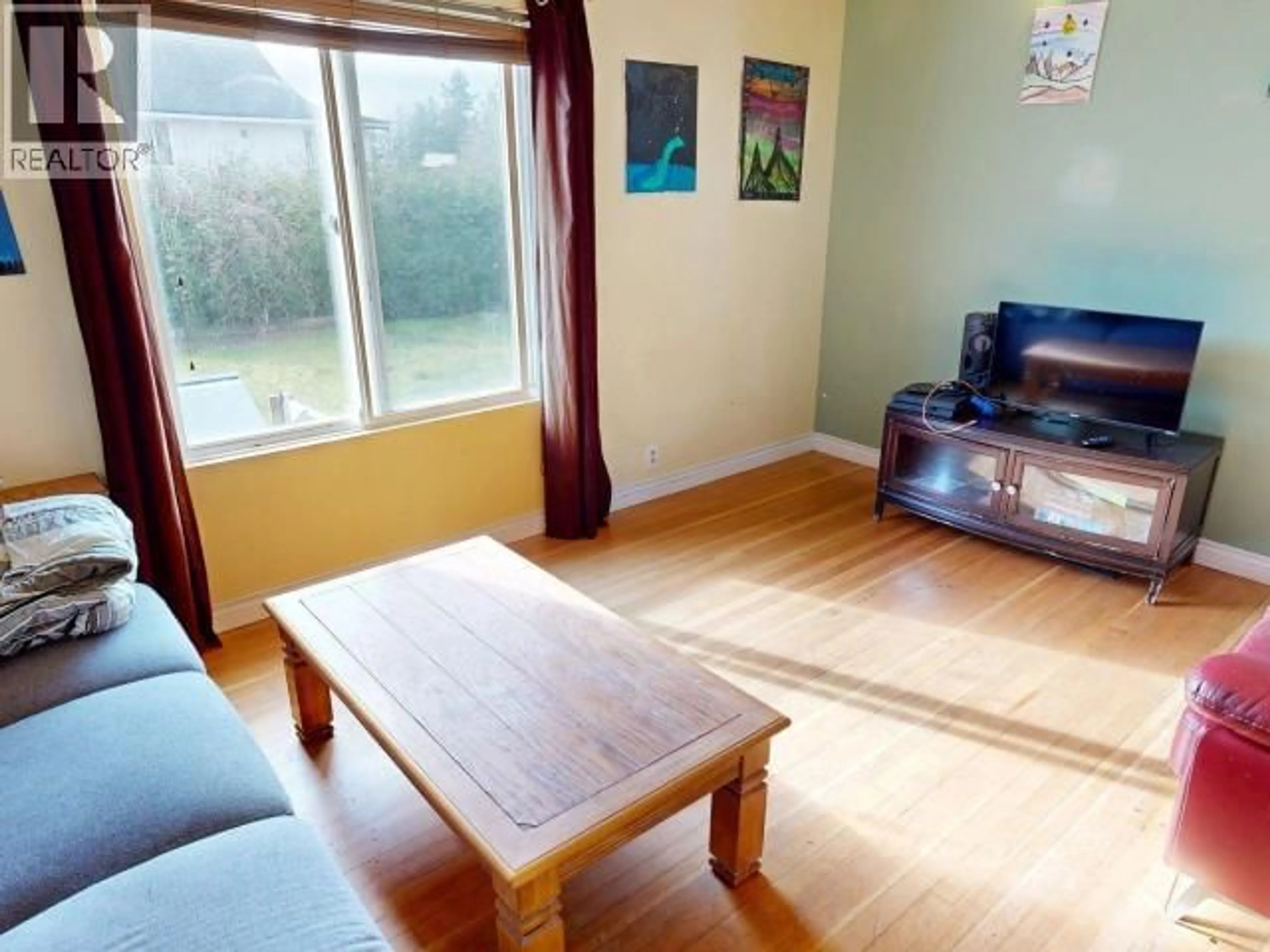 A pic of a room for 4291 JOYCE AVE, Powell River British Columbia V8A2Z9