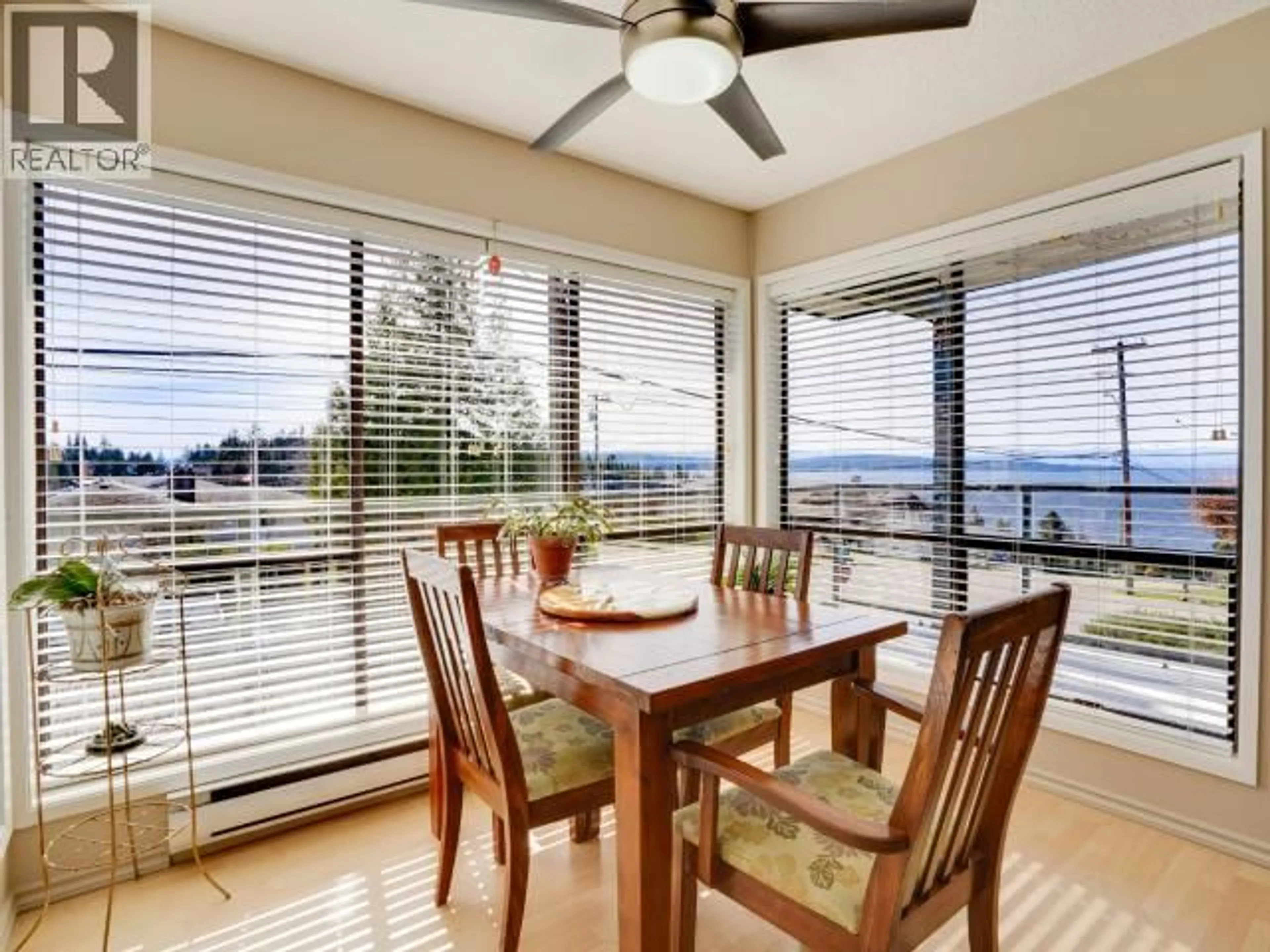 Dining room, unknown for 8 - 3818 JOYCE AVE, Powell River British Columbia V8A2Z1