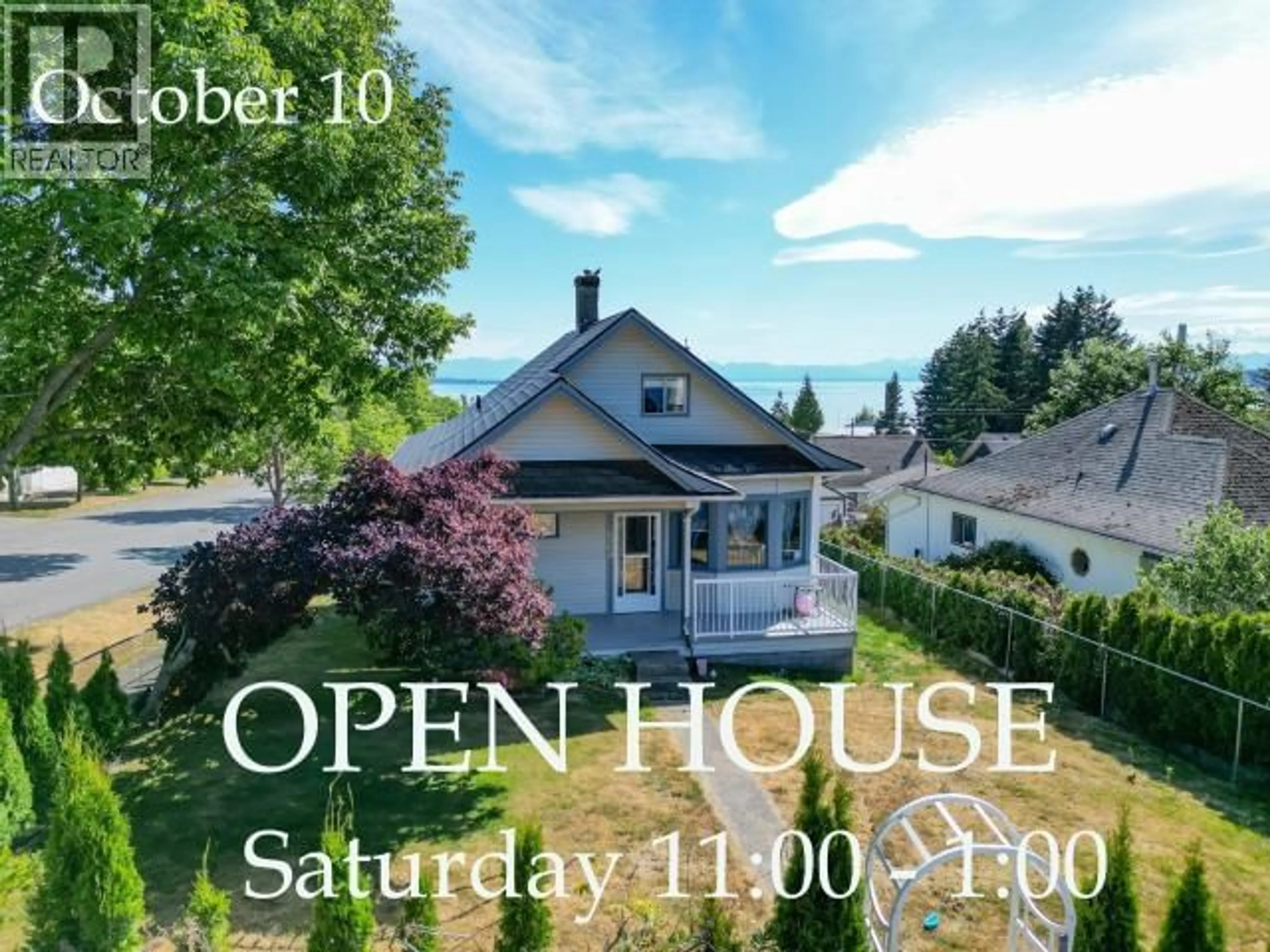 A pic from outside/outdoor area/front of a property/back of a property/a pic from drone, street for 6304 POPLAR STREET, Powell River British Columbia V8A4L4