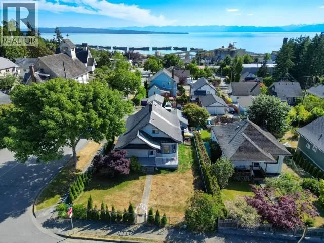 6304 POPLAR STREET, Powell River 3