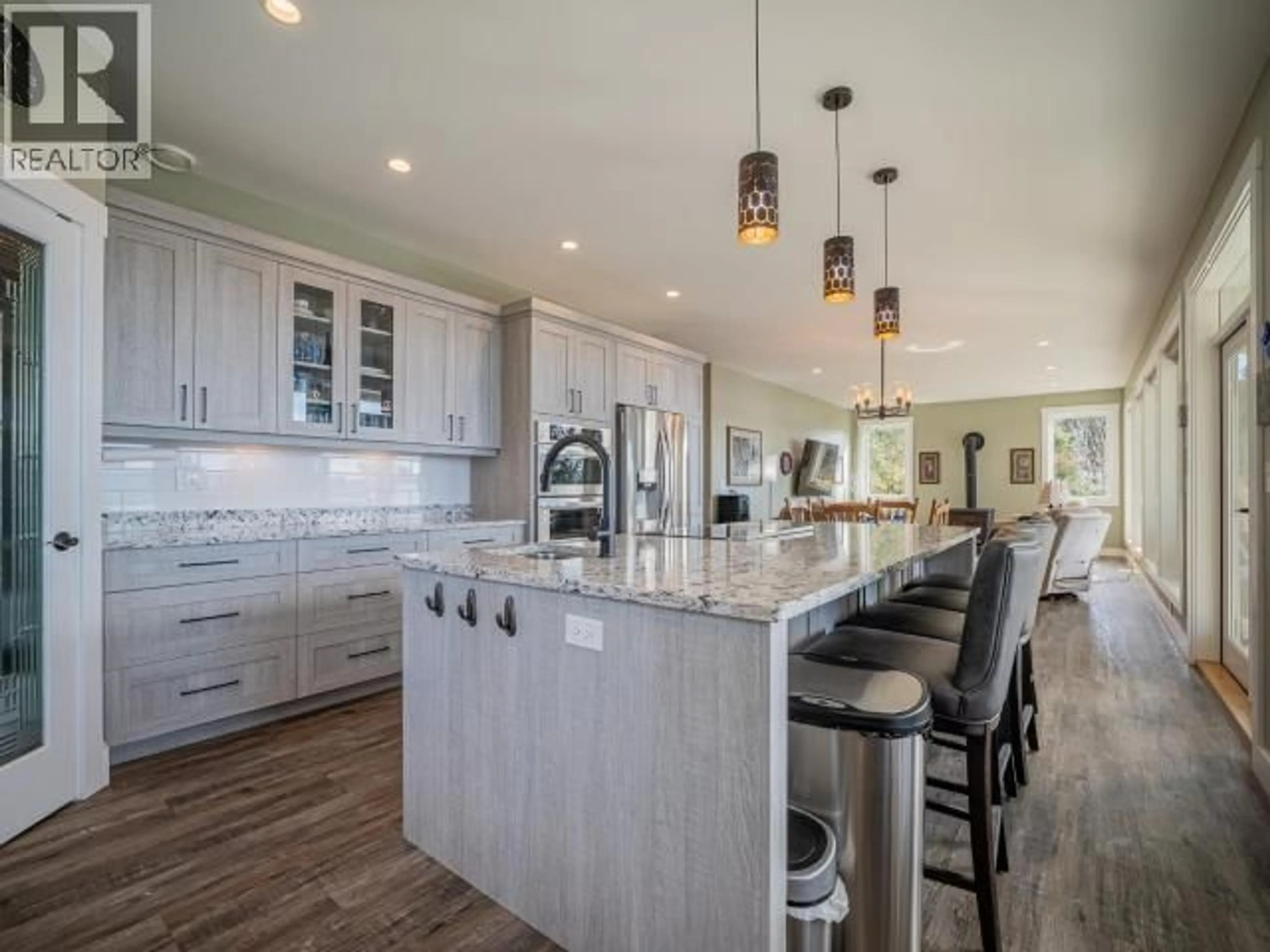 Open concept kitchen, unknown for 8447 HIGHWAY 101, Powell River British Columbia V8A0G8