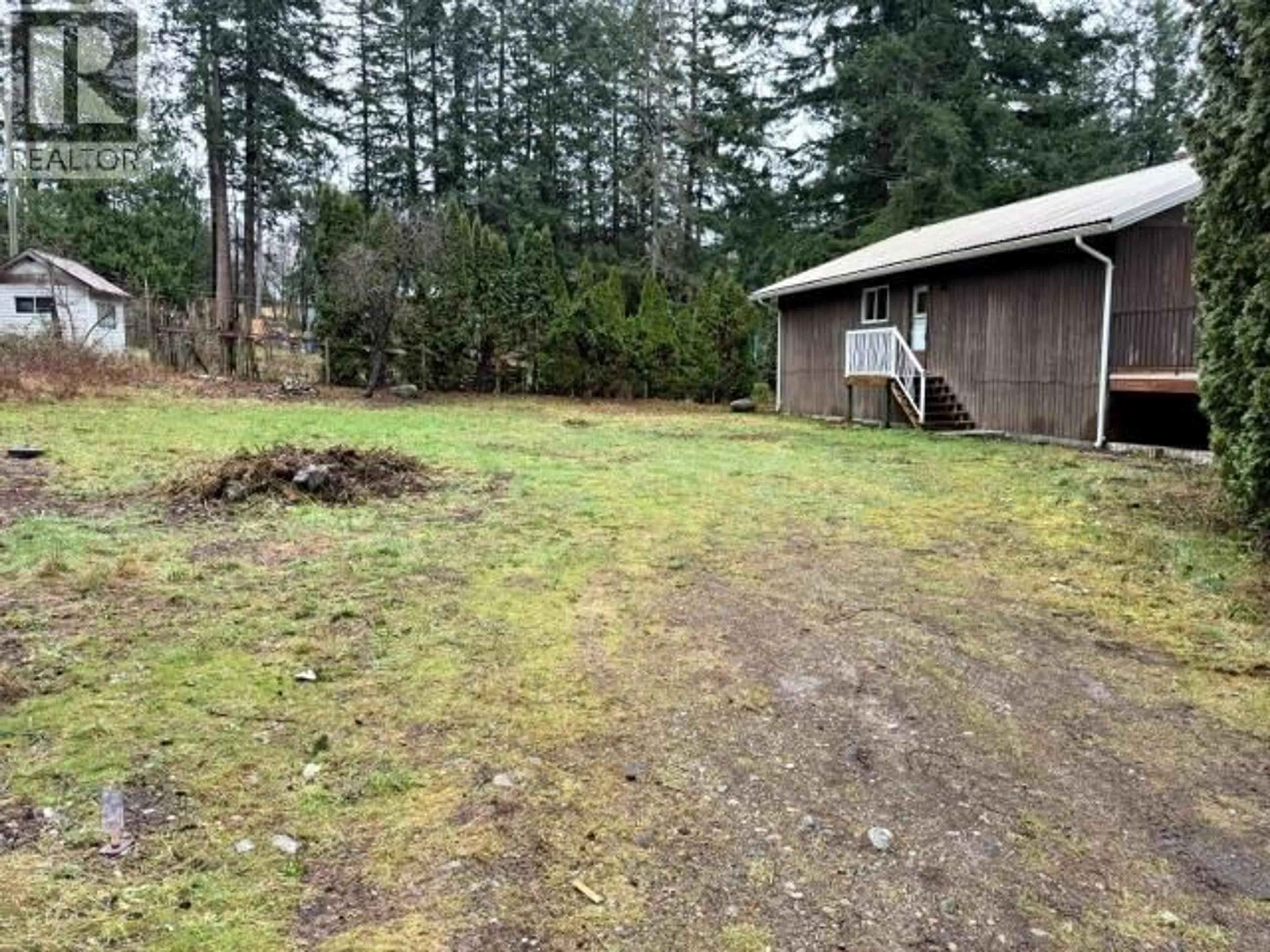 Unknown for 11071 NEAVE ROAD, Powell River British Columbia V8A0L6