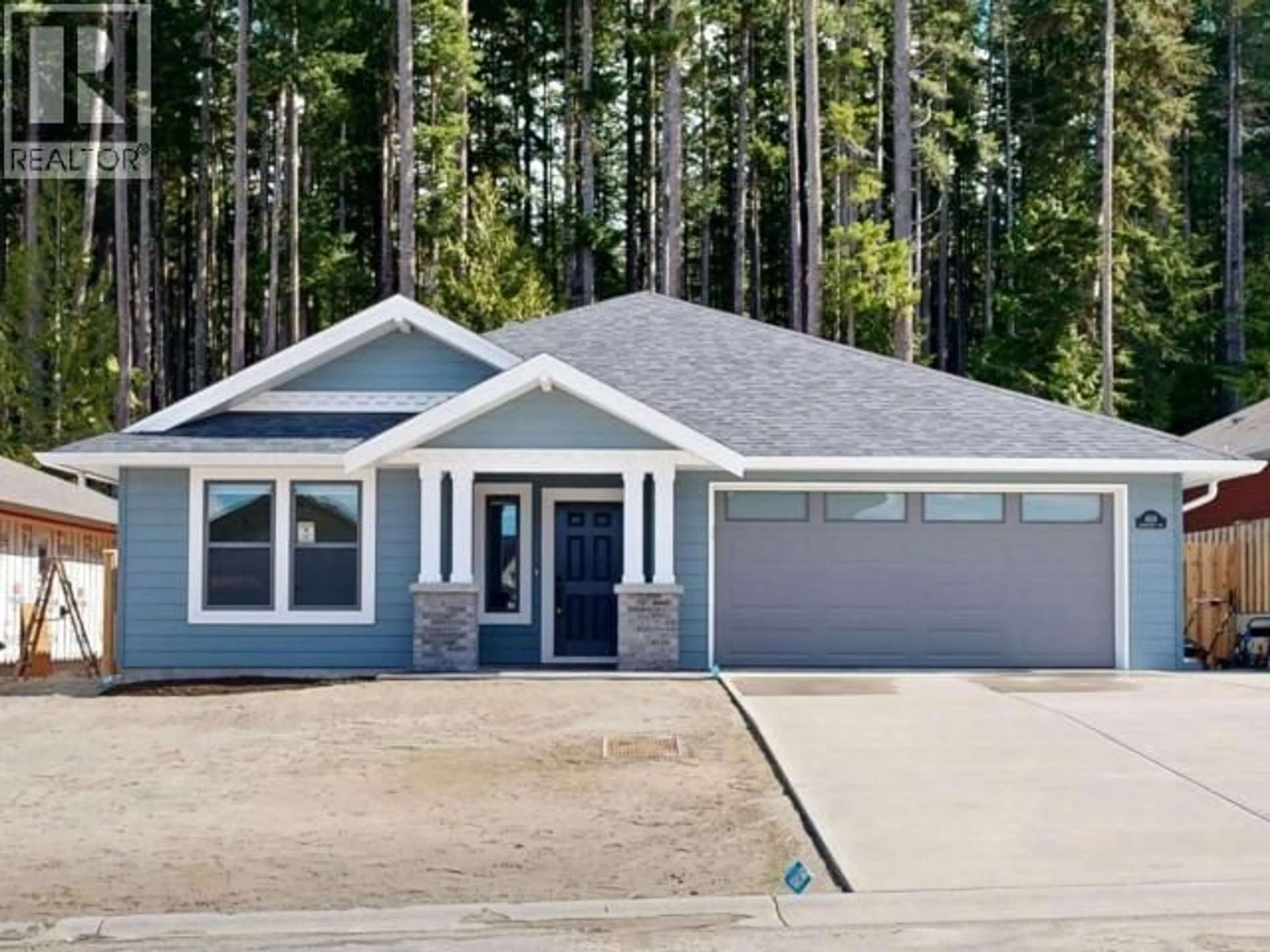 Home with vinyl exterior material, street for 4114 BEAUSEJOUR AVENUE, Powell River British Columbia V8A0A8