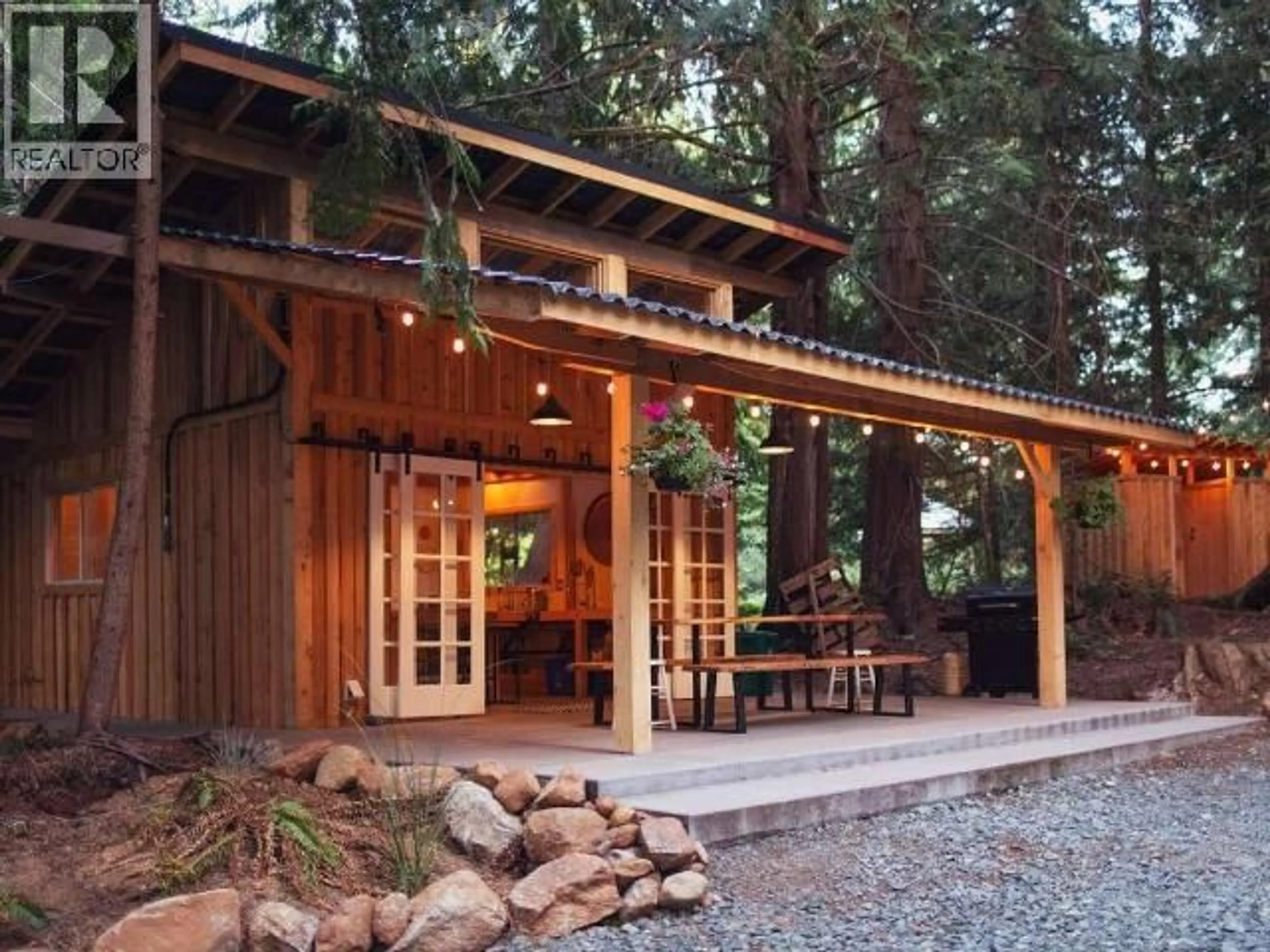 Patio, unknown for 9340 MALASPINA RD, Powell River British Columbia V8A0G2