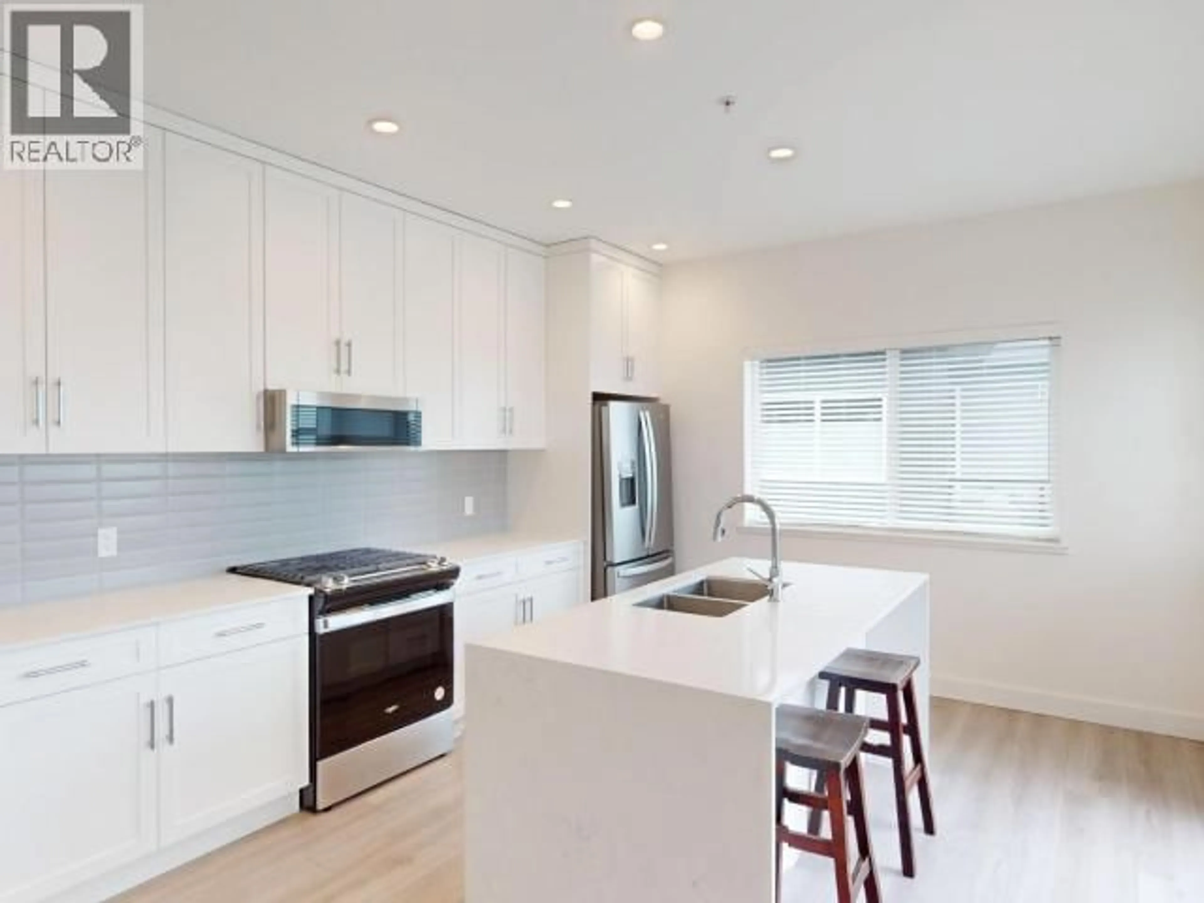 Unknown for 403 - 7175 DUNCAN STREET, Powell River British Columbia V8A1W3