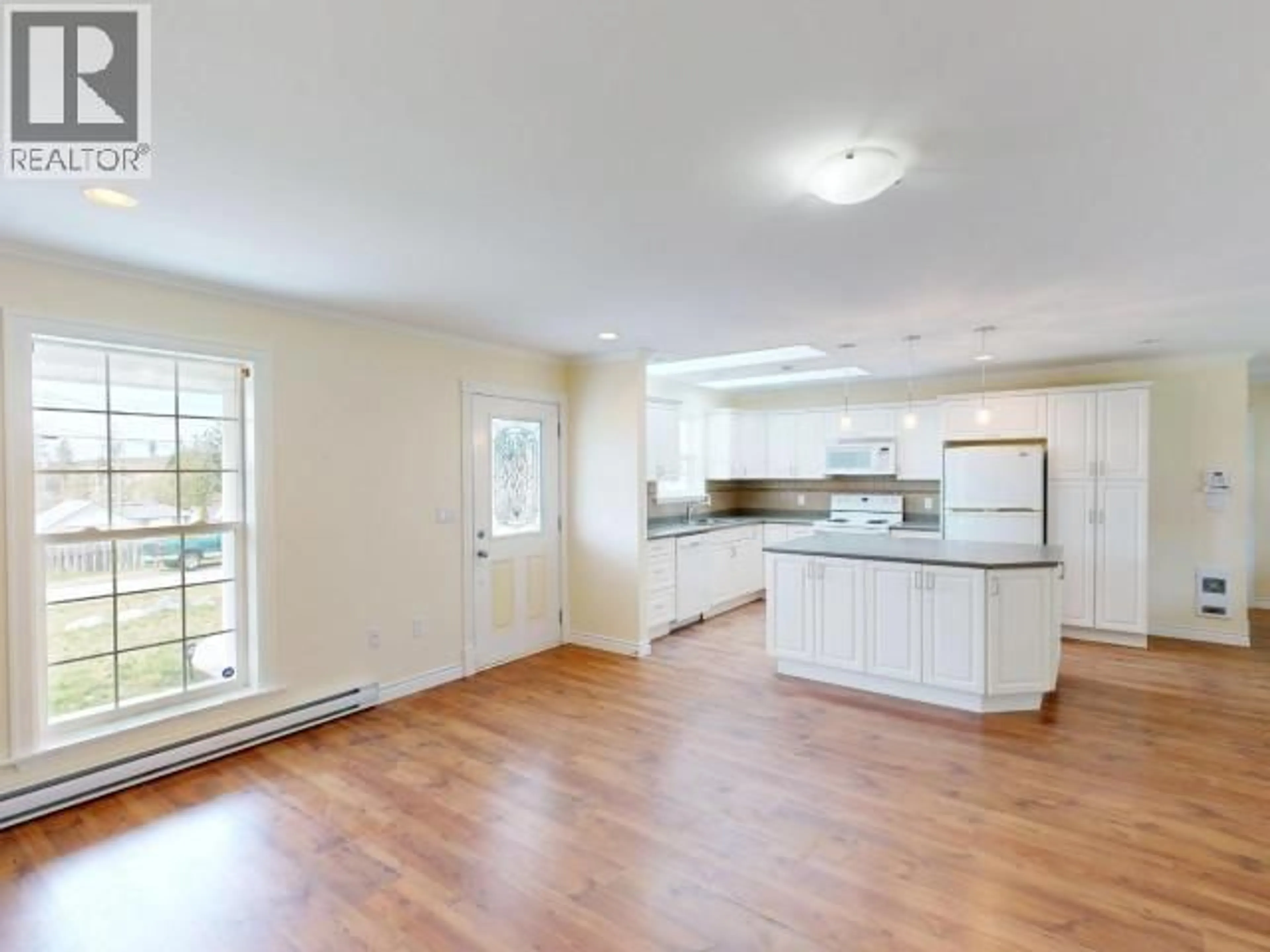 Open concept kitchen, unknown for 5640 GAUDET AVE, Powell River British Columbia V8A4B6