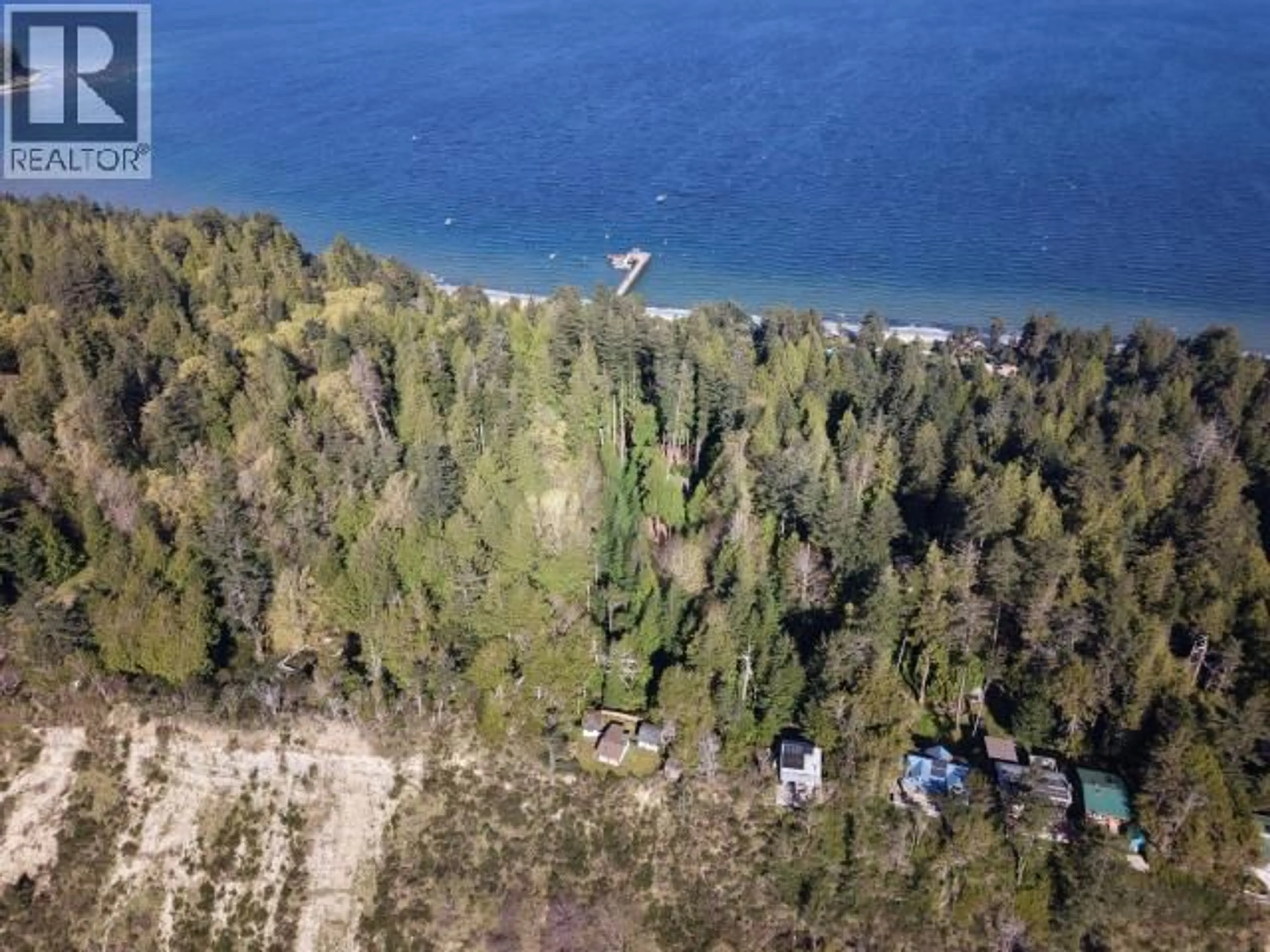 A pic from outside/outdoor area/front of a property/back of a property/a pic from drone, water/lake/river/ocean view for 3020 ASHWORTH WALK, Savary Island British Columbia