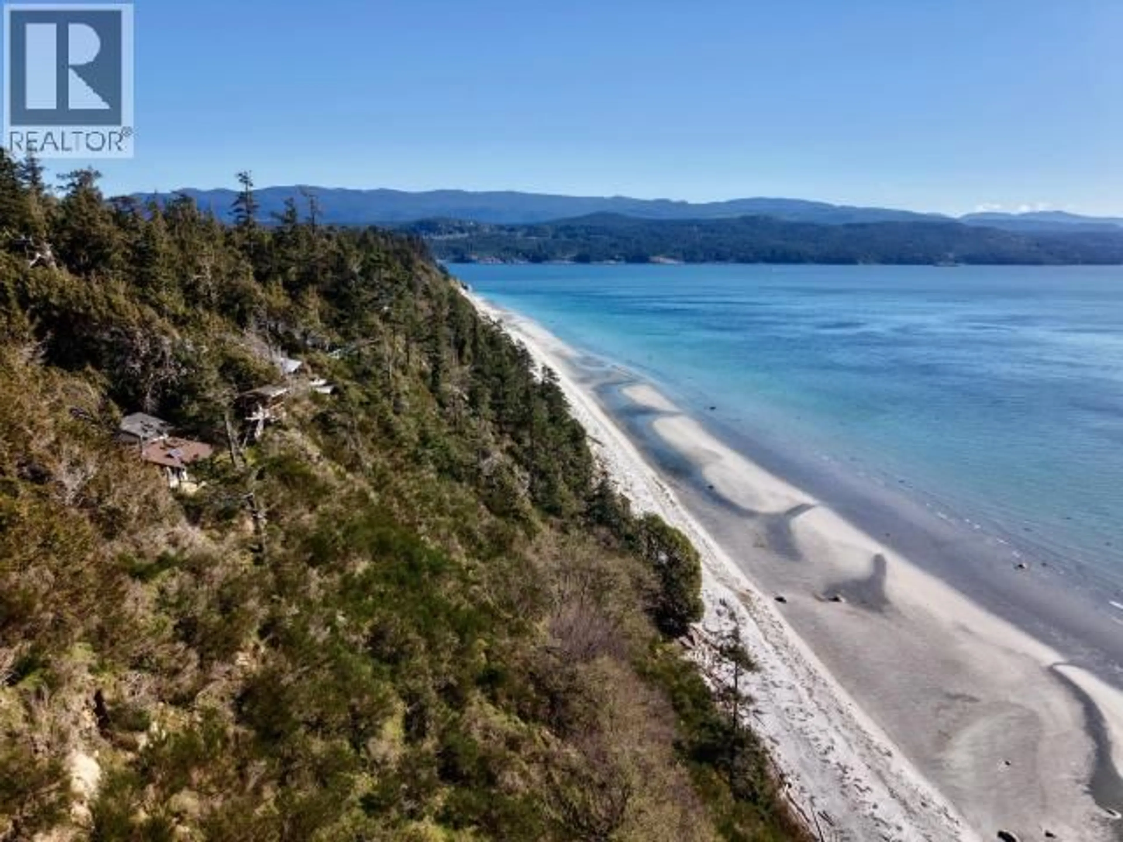A pic from outside/outdoor area/front of a property/back of a property/a pic from drone, water/lake/river/ocean view for 3020 ASHWORTH WALK, Savary Island British Columbia
