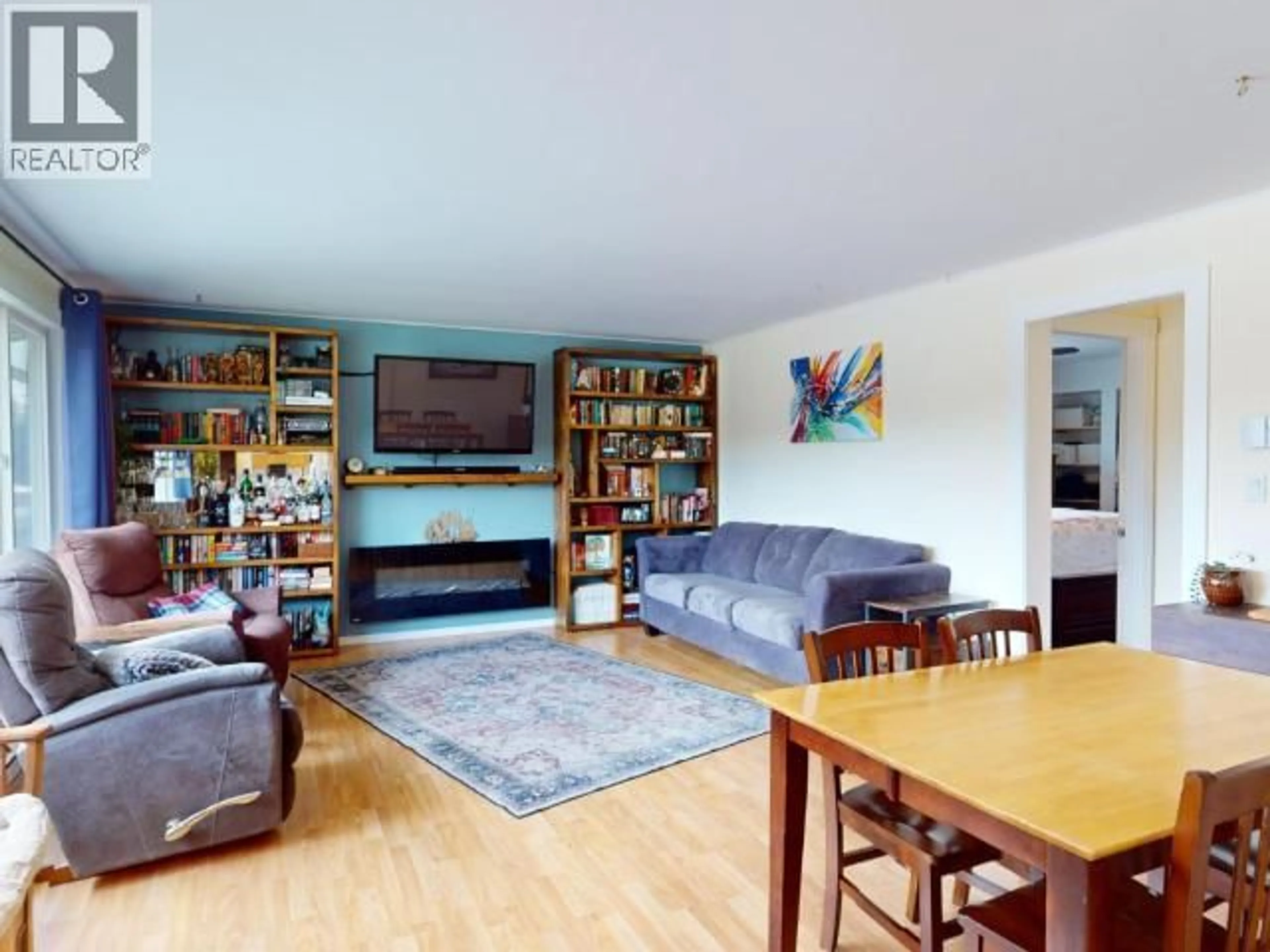Living room with furniture, wood/laminate floor for 4785 ALDER, Texada Island British Columbia V0N1W0