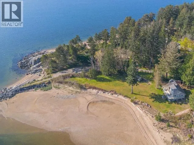 2084 MAHOOD ROAD, Powell River 2
