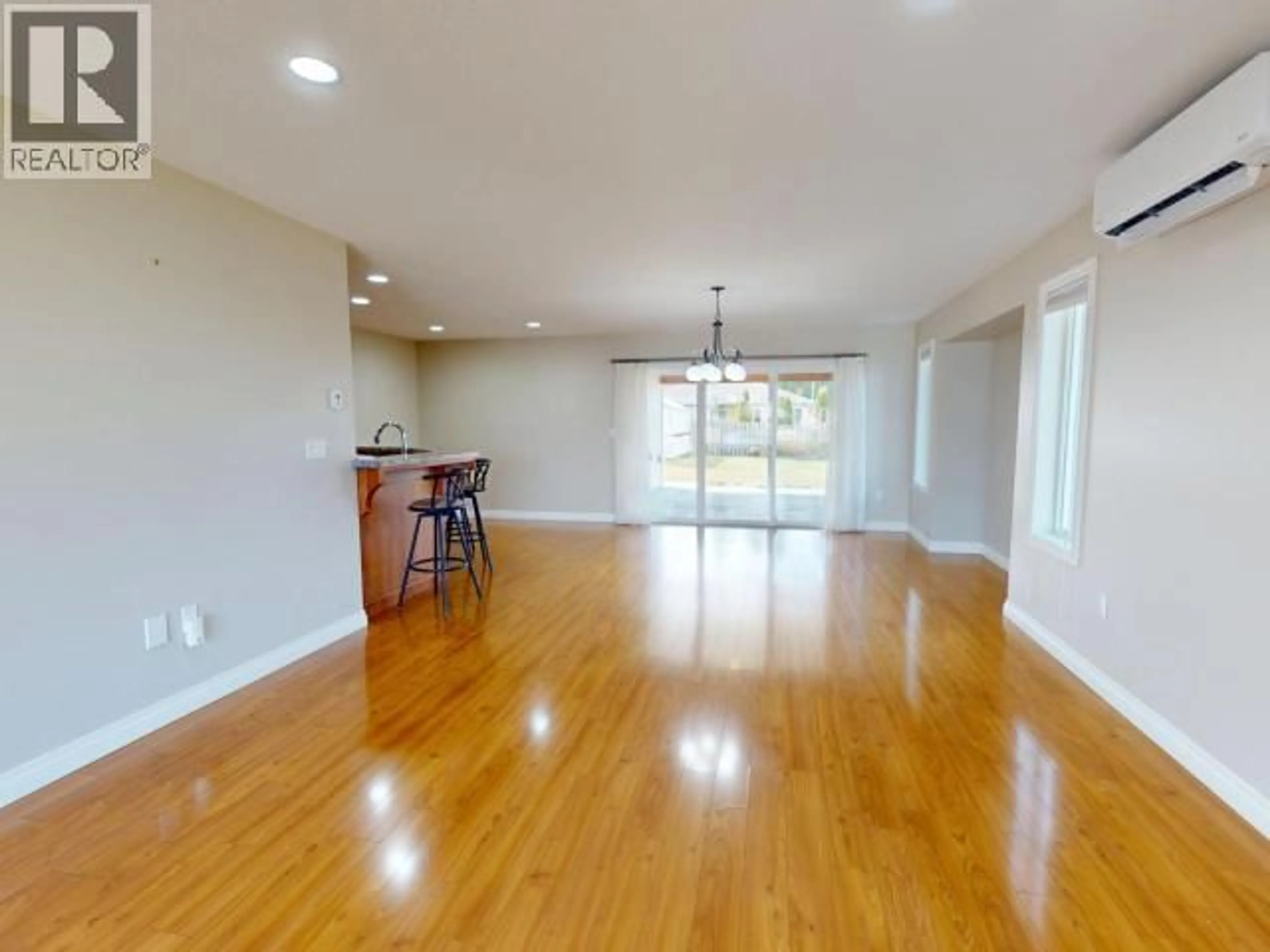 A pic of a room for 7358 GLACIER STREET, Powell River British Columbia V8A5V2