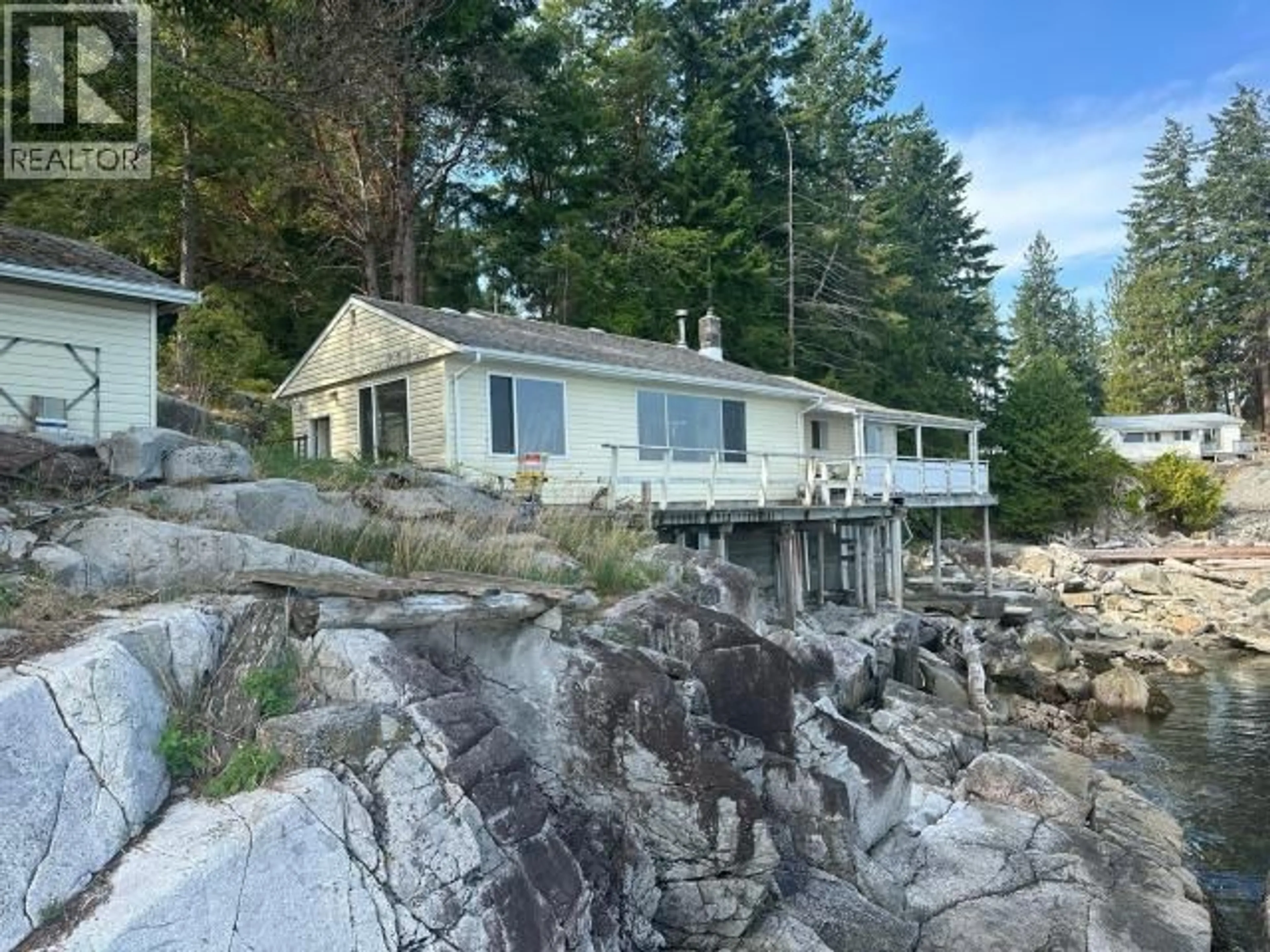 A pic from outside/outdoor area/front of a property/back of a property/a pic from drone, water/lake/river/ocean view for 2617 SMELTER AVE, Texada Island British Columbia V0N3K0