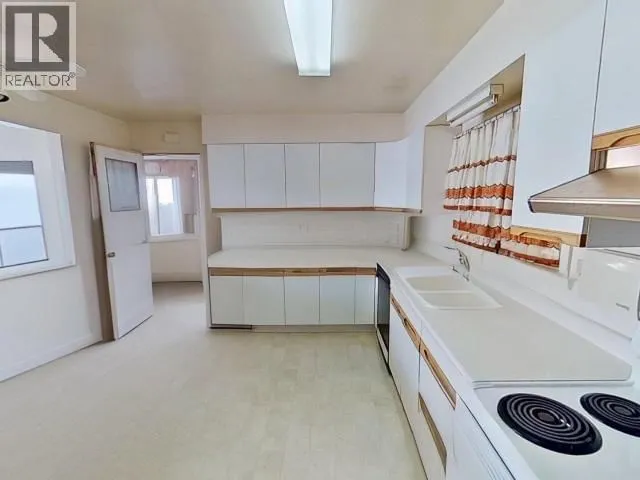 2617 SMELTER AVE, Texada Island 5