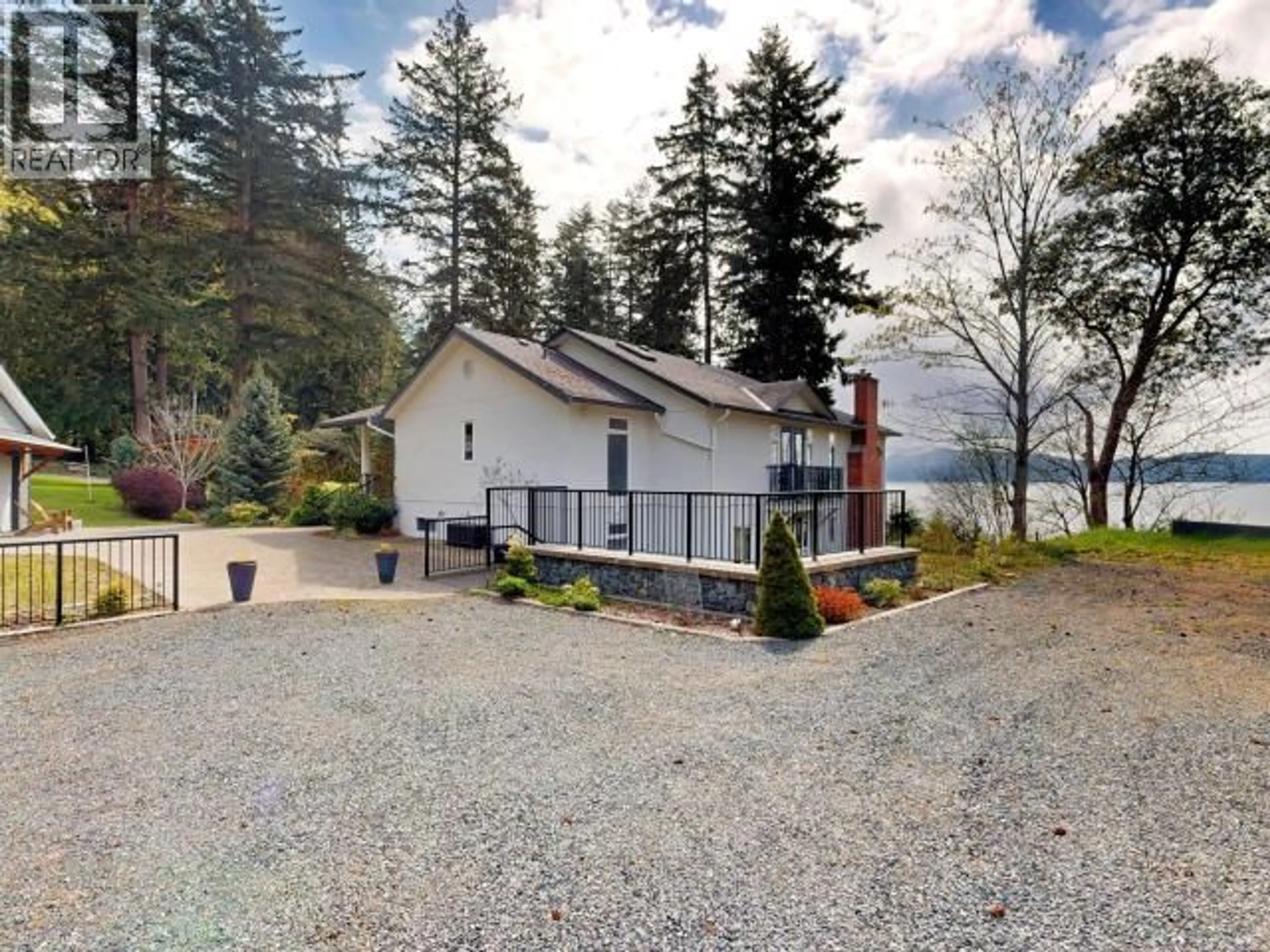A pic from outside/outdoor area/front of a property/back of a property/a pic from drone, water/lake/river/ocean view for 2981 STEVENSON ROAD, Powell River British Columbia V8A0R3