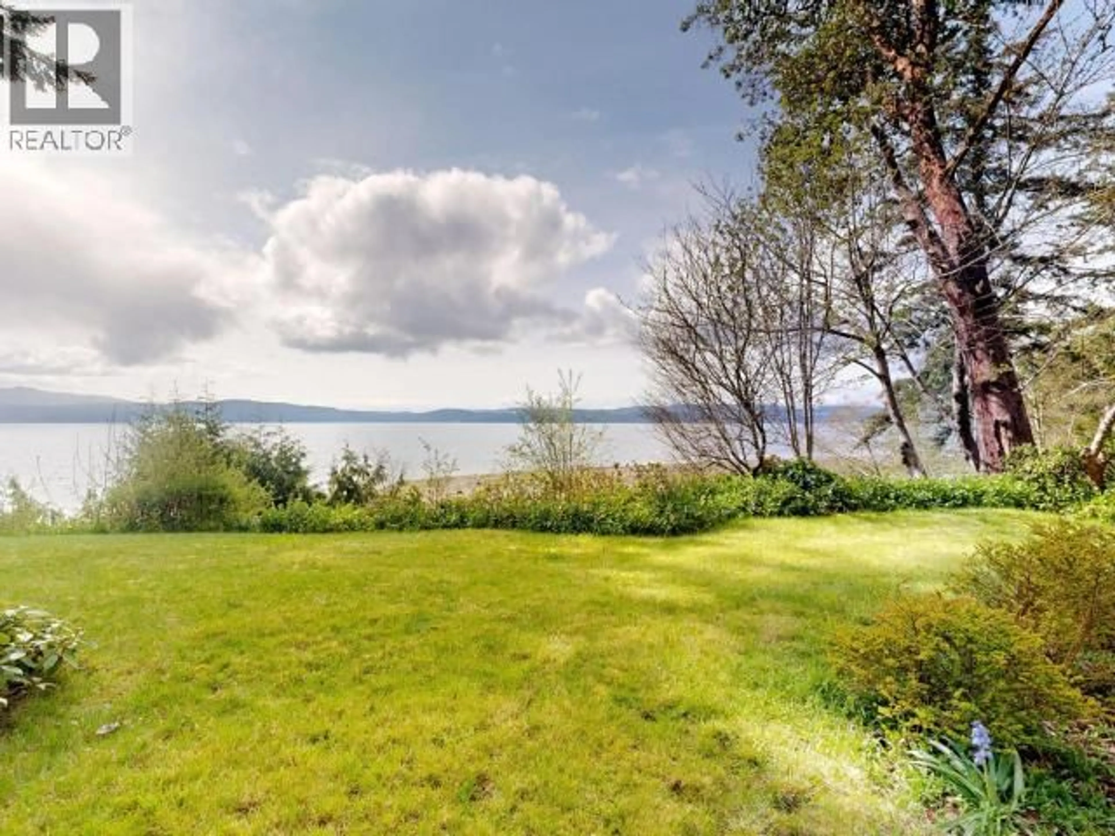A pic from outside/outdoor area/front of a property/back of a property/a pic from drone, water/lake/river/ocean view for 2981 STEVENSON ROAD, Powell River British Columbia V8A0R3