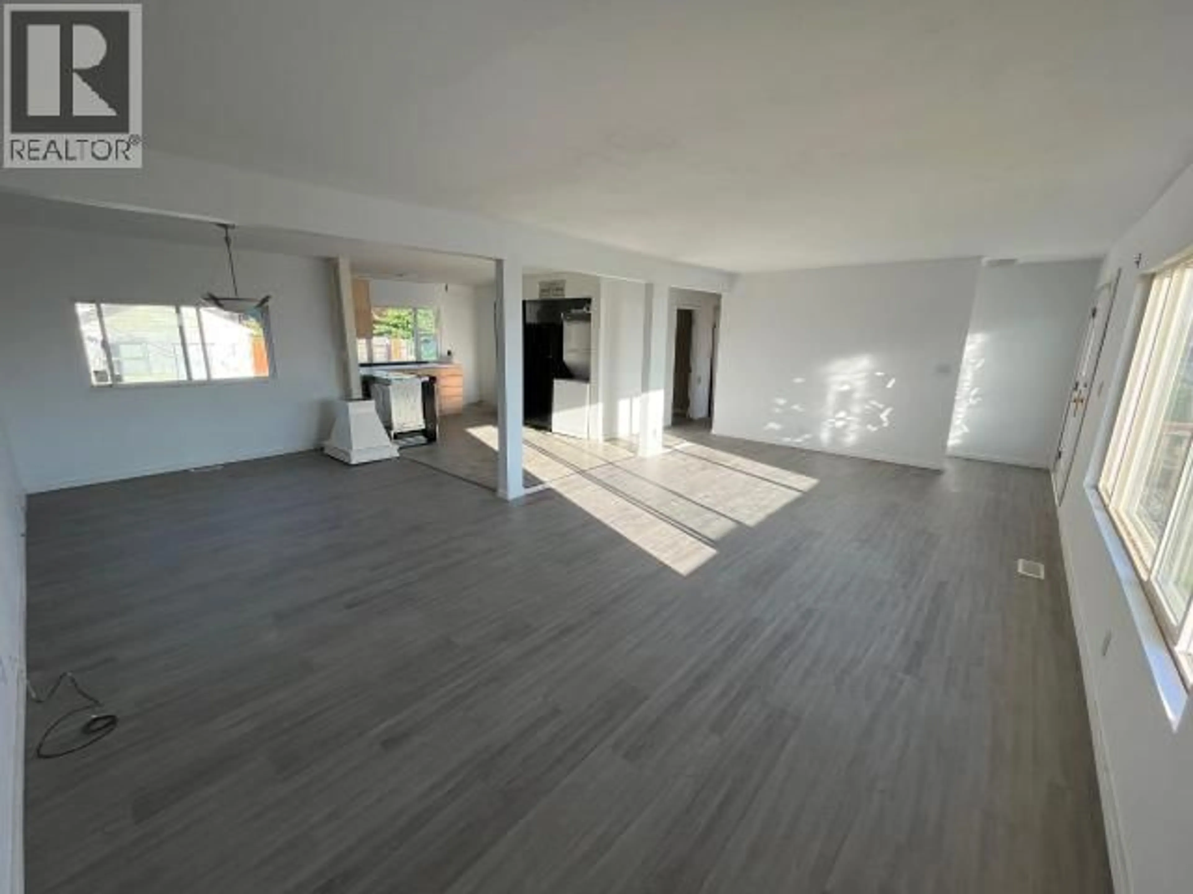 A pic of a room for 3952 JOYCE AVE, Powell River British Columbia V8A2Z3