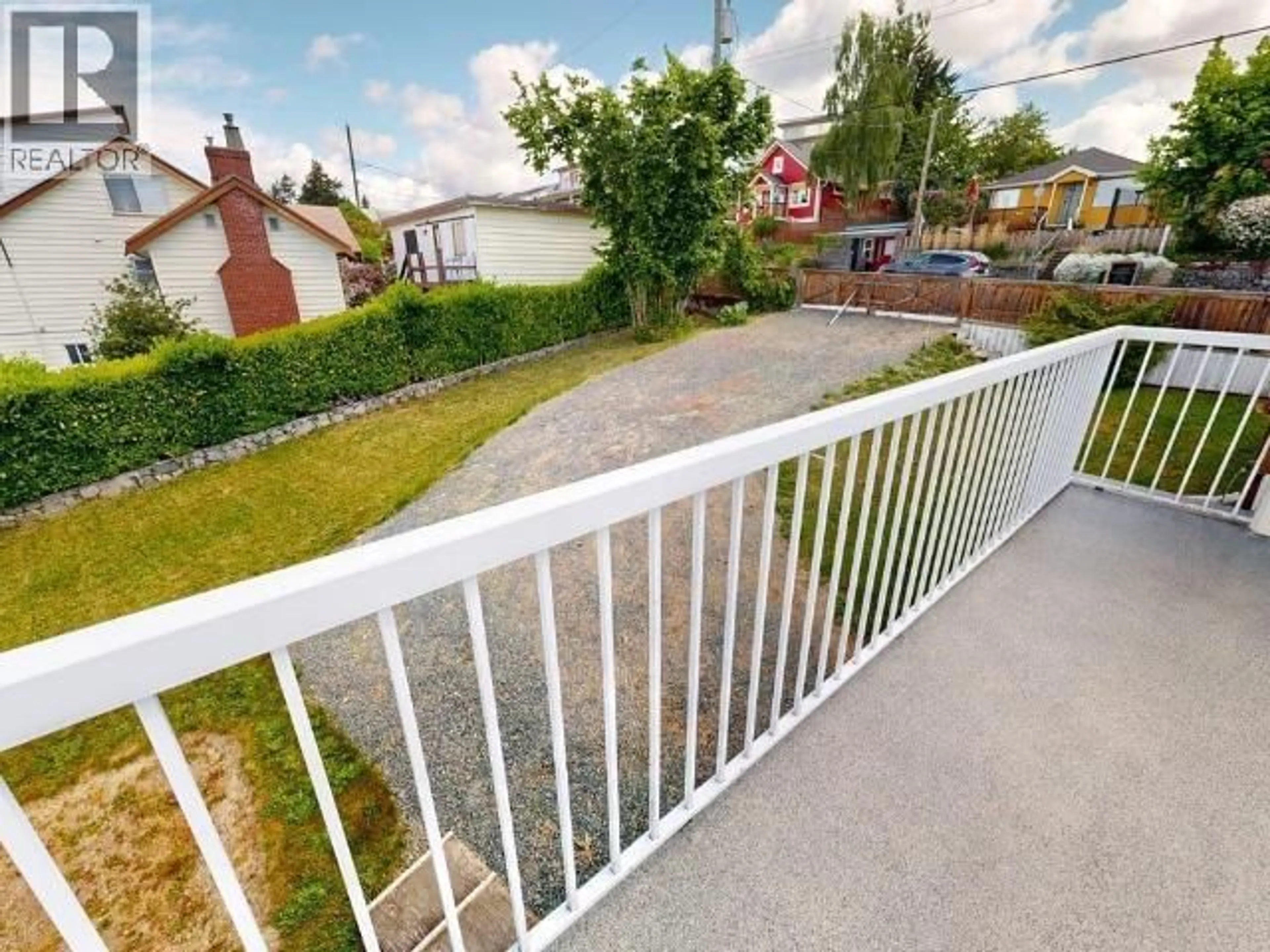 A pic from outside/outdoor area/front of a property/back of a property/a pic from drone, street for 4439 OMINECA AVE, Powell River British Columbia V8A2P8