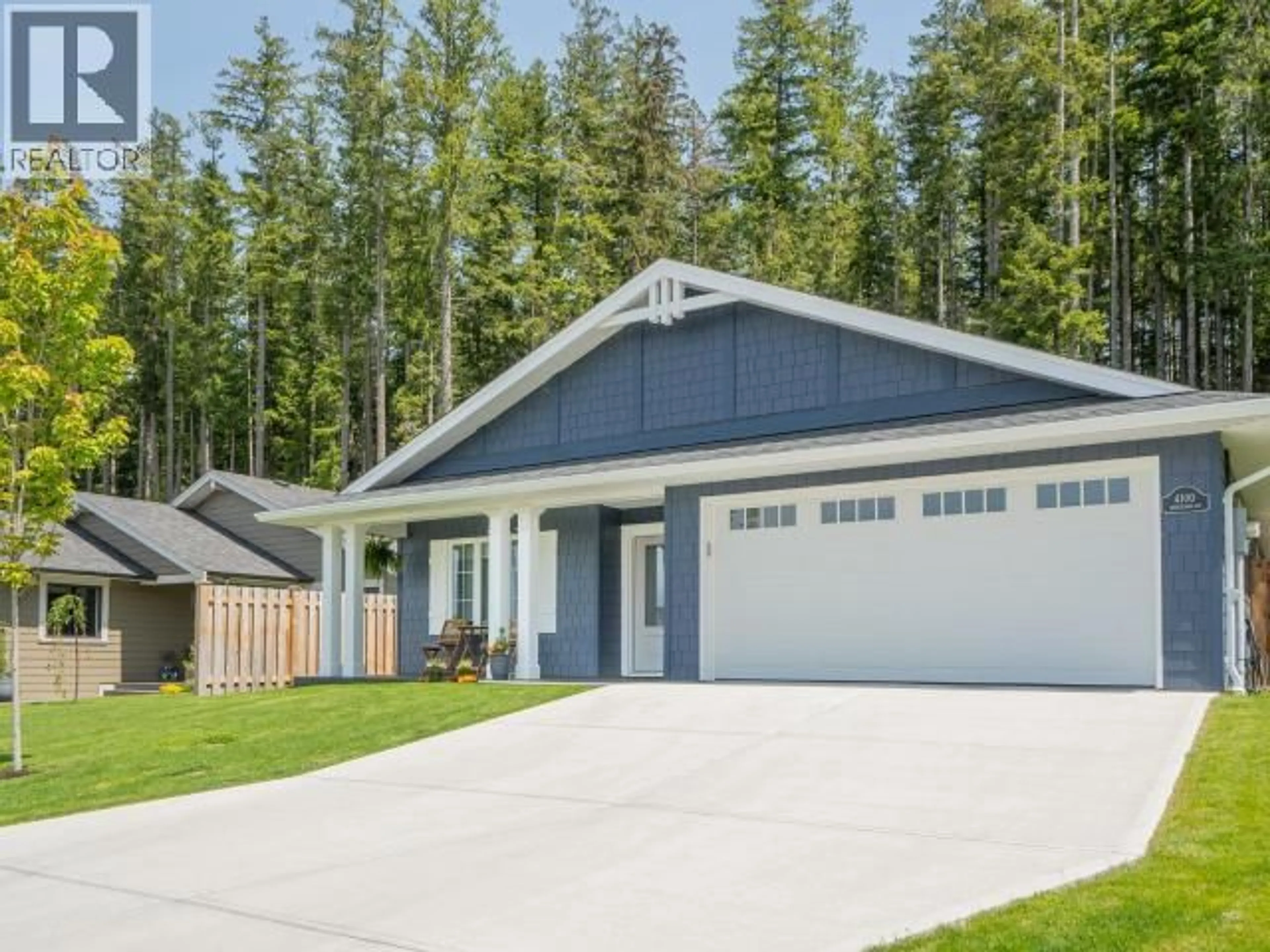 Home with vinyl exterior material, street for 4100 BEAUSEJOUR AVENUE, Powell River British Columbia V8A0A8