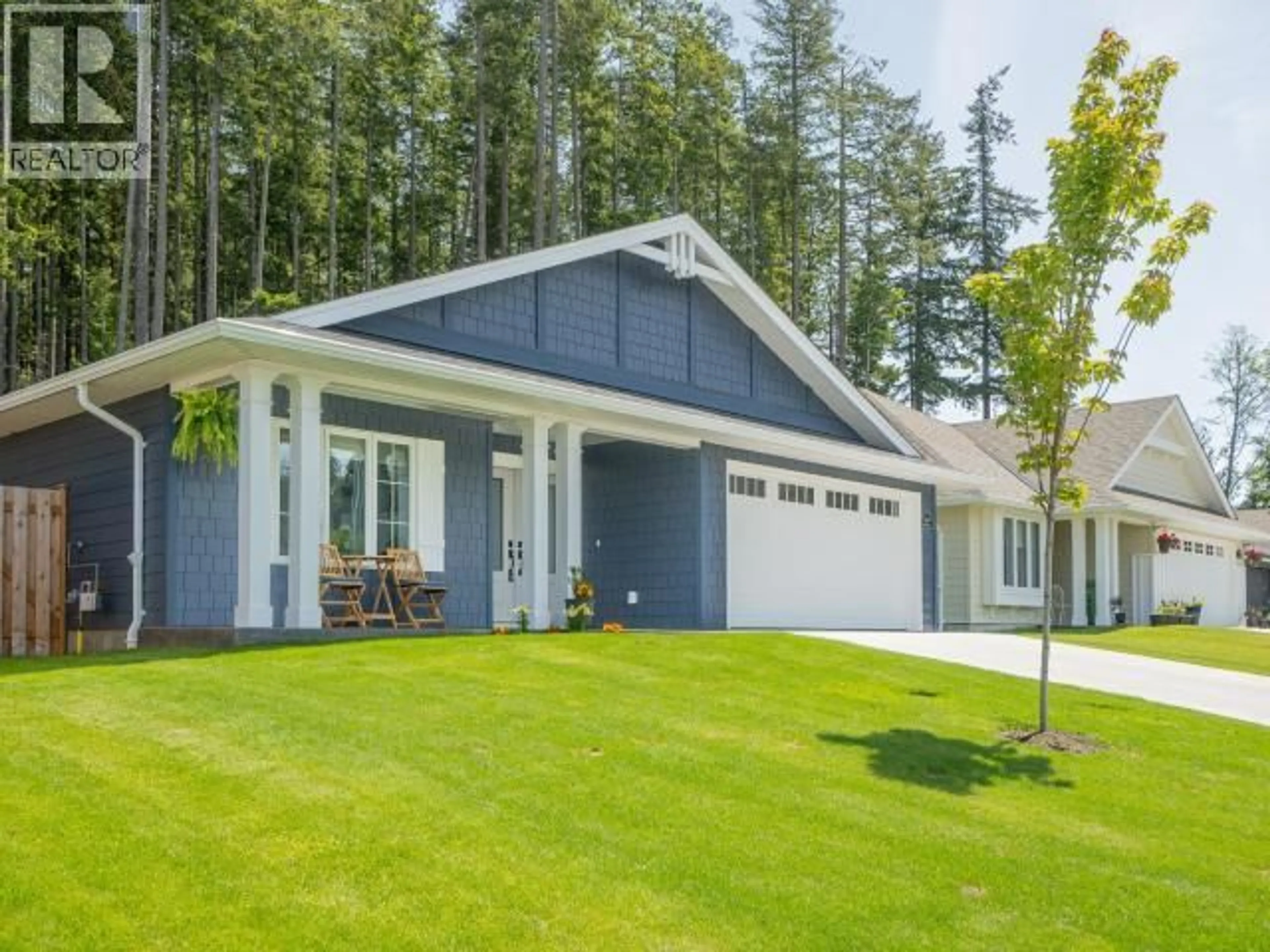 Home with vinyl exterior material, unknown for 4100 BEAUSEJOUR AVENUE, Powell River British Columbia V8A0A8