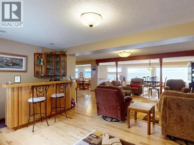 7397 STURT ROAD, Powell River 5