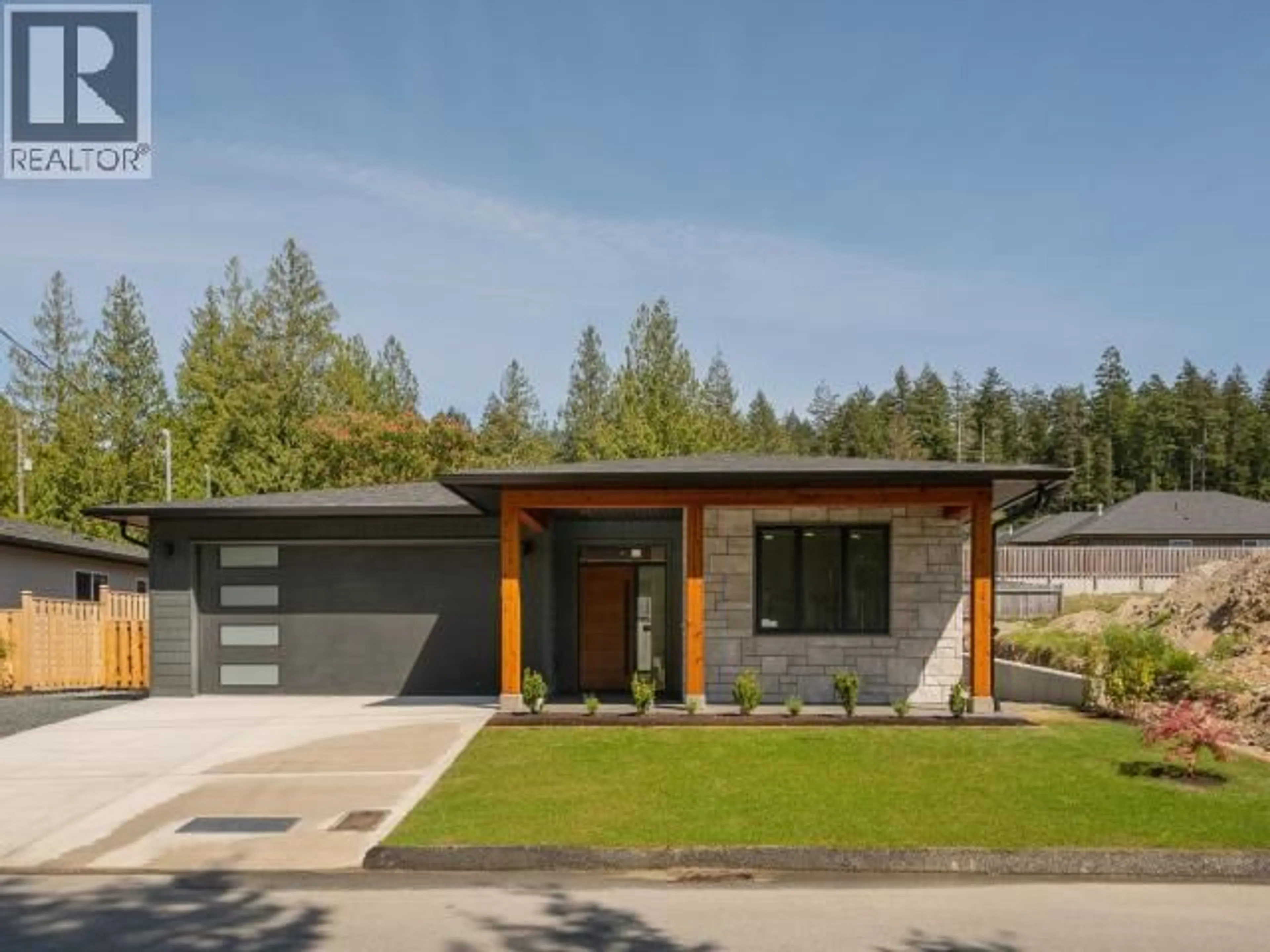 Home with brick exterior material, street for 4158 BOWNESS AVE, Powell River British Columbia V8A0A9