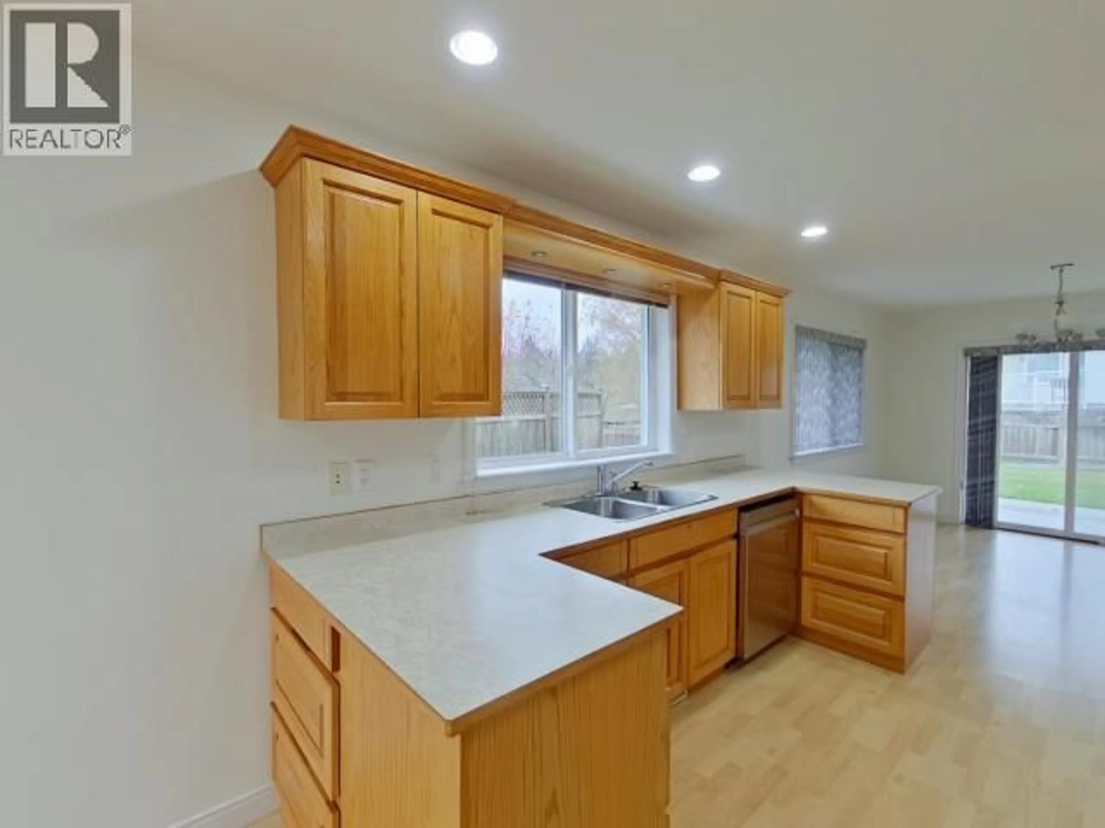Unknown for 11 - 4897 ONTARIO AVE, Powell River British Columbia V8A5T7