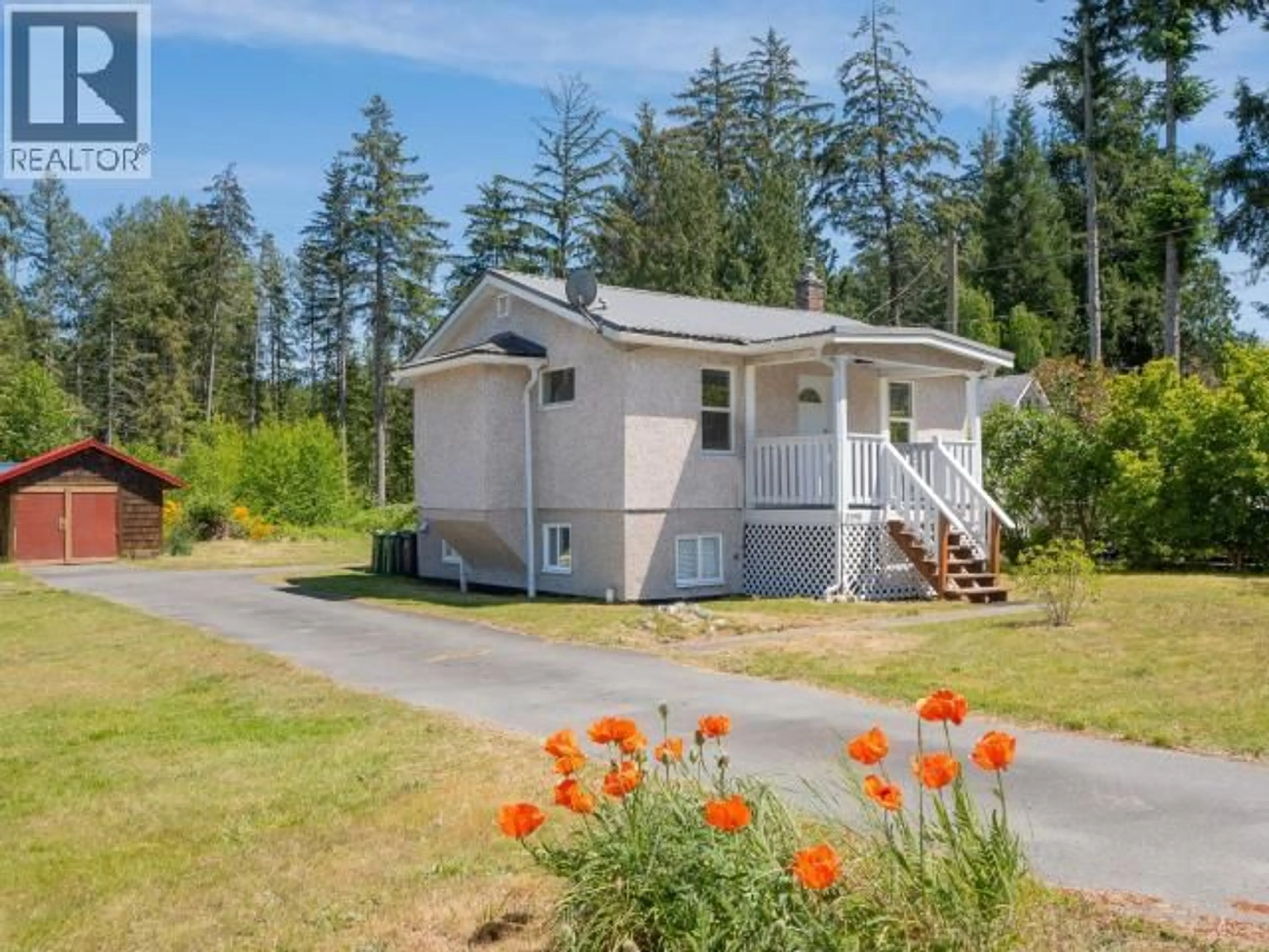 Home with vinyl exterior material, unknown for 5198 MANSON AVE, Powell River British Columbia V8A3P1