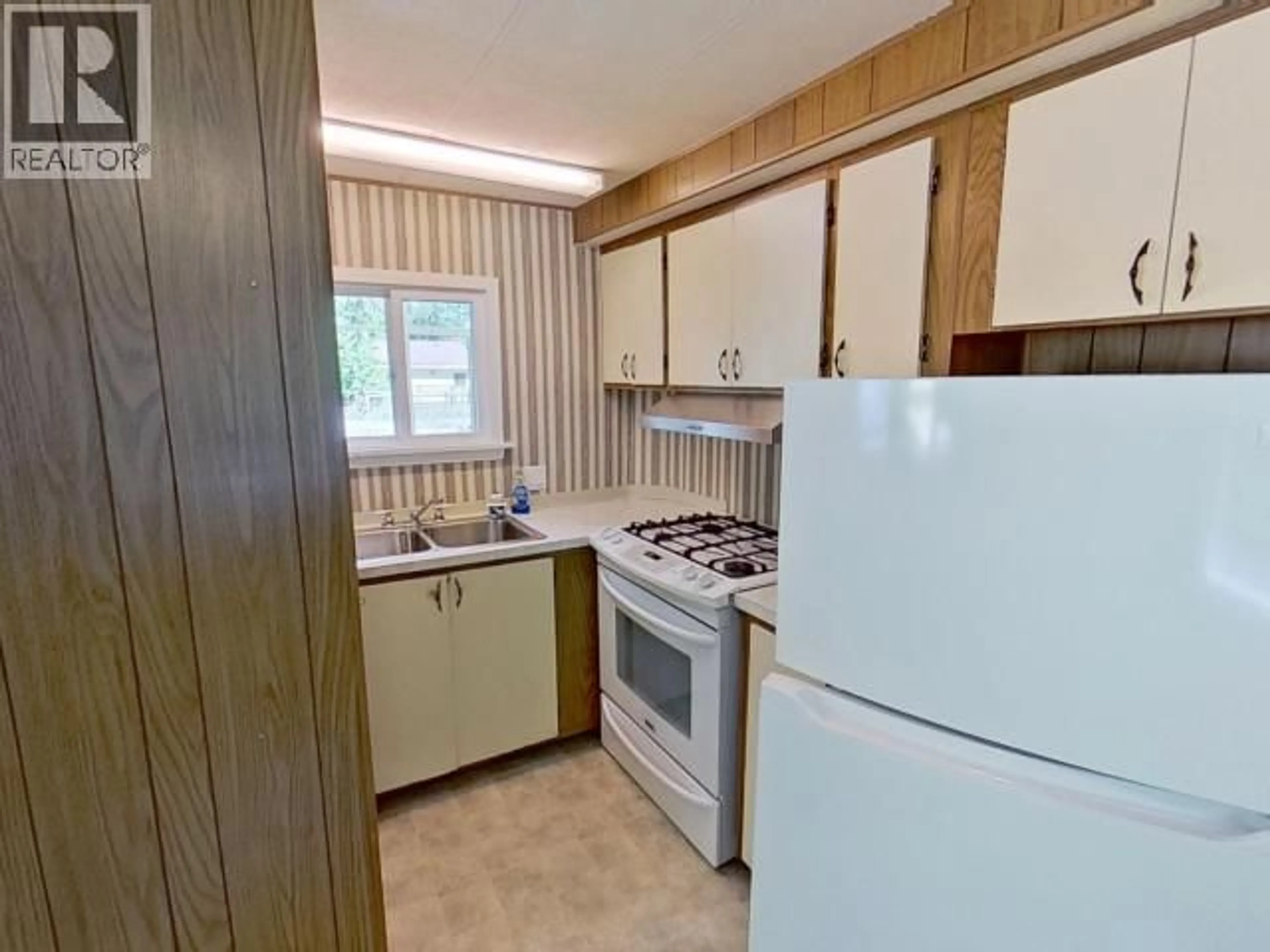 Standard kitchen, unknown for 1902 MARBLE BAY ROAD, Texada Island British Columbia