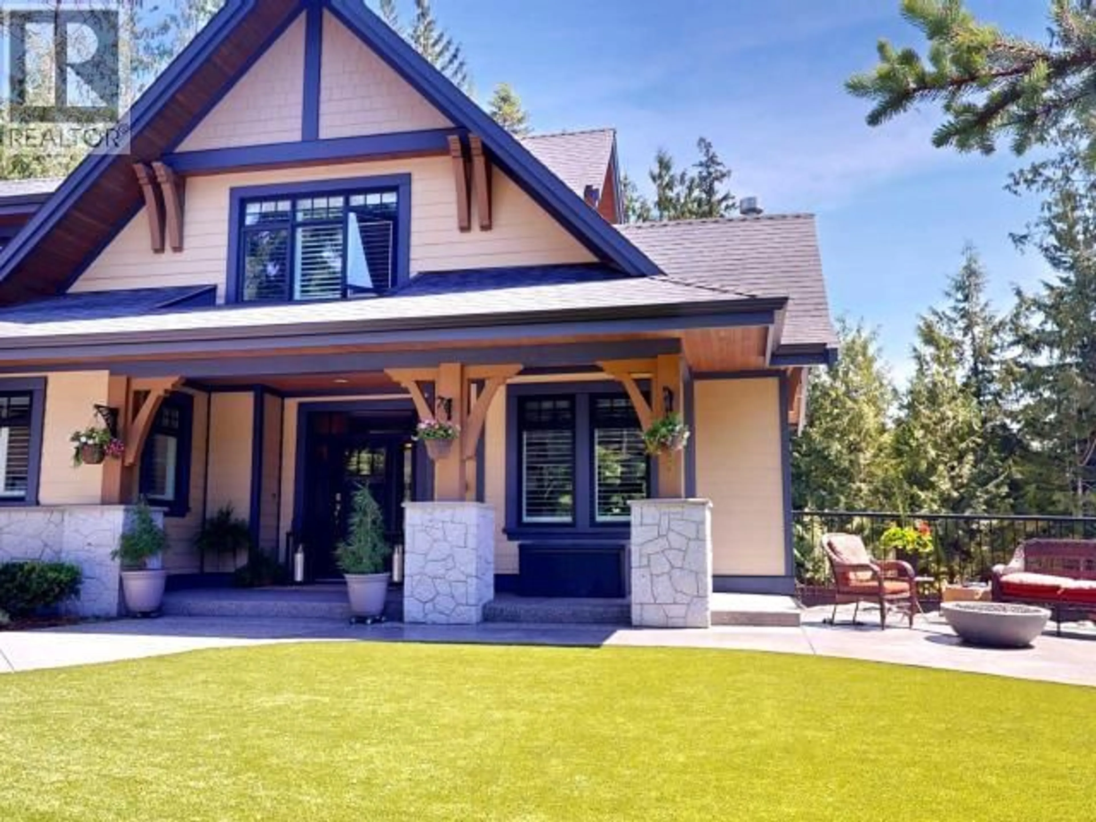 Home with vinyl exterior material, unknown for 3128 PONDEROSA PLACE, Powell River British Columbia V8A0R9